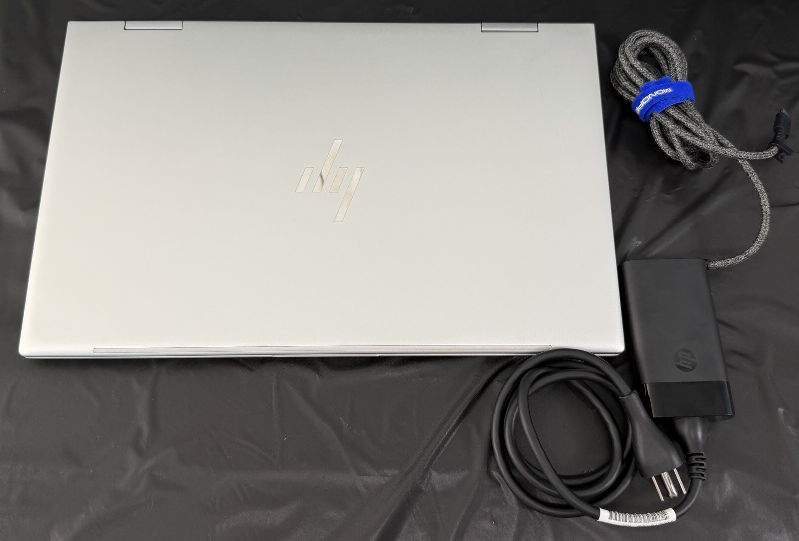 HP Envy x360, Intel i5-1235U, 8GB Ram, 256gb SSD, Win 11 Pro, 15-ew0013dx