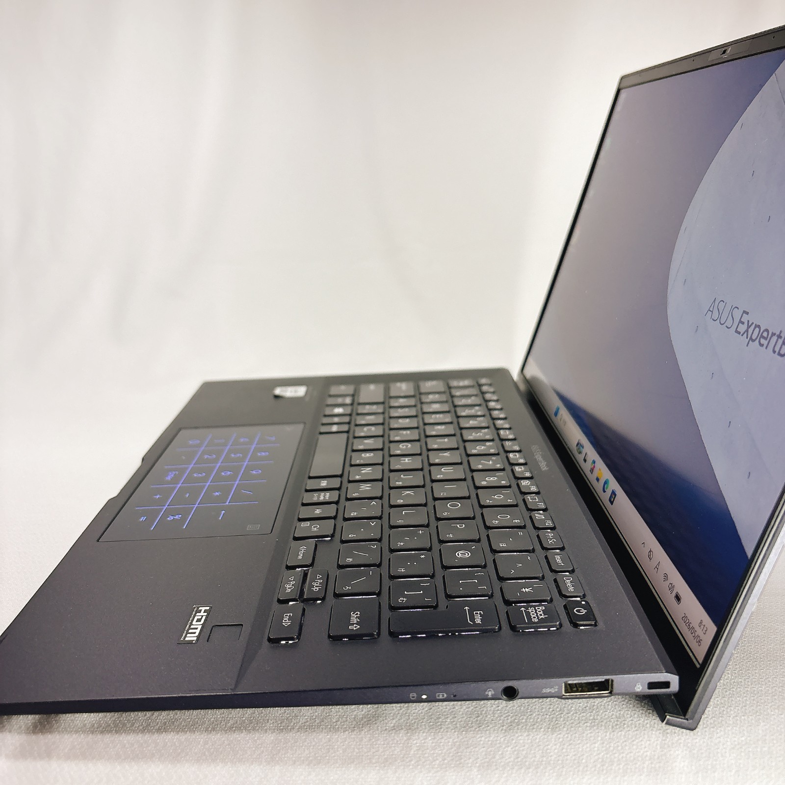 ASUS EXPERTBOOK B9 B9450FA Core i7-10510U 16GB RAM 512GB SSD with numpad #998