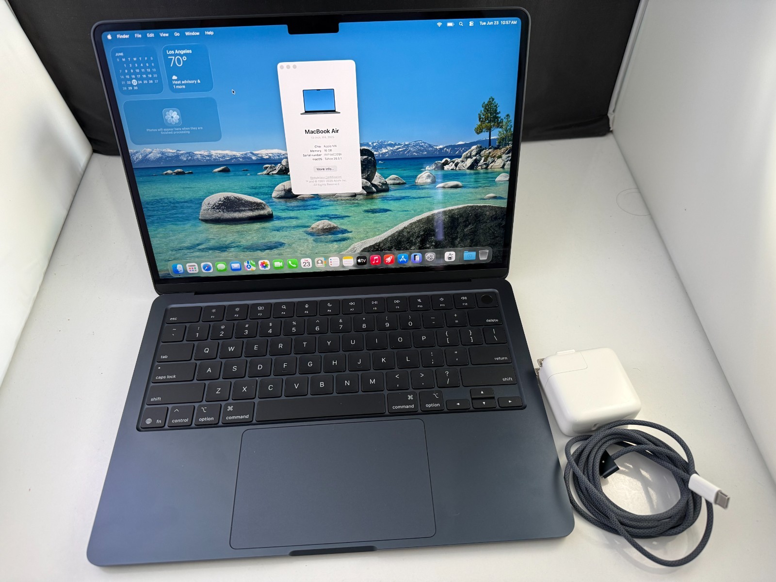 Macbook Air M4 256GB 16GB Midnight 100% battery only 22 batt cycles warranty Dec