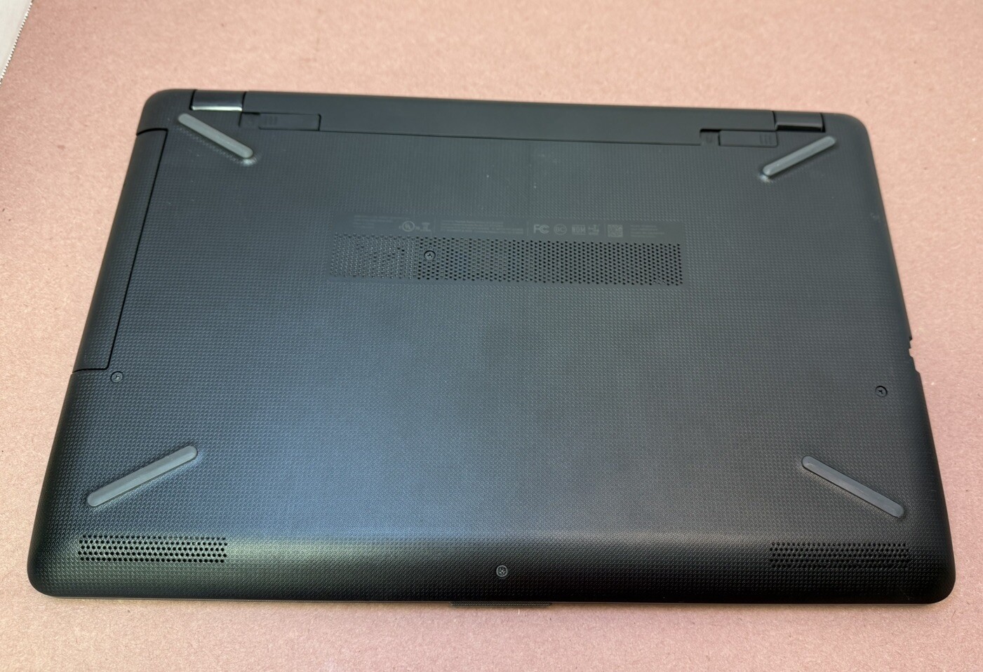 HP Notebook 15-bs113dx RTL8723DE IntelCore i3 2.2 GHz AS IS NOT WORKING L11