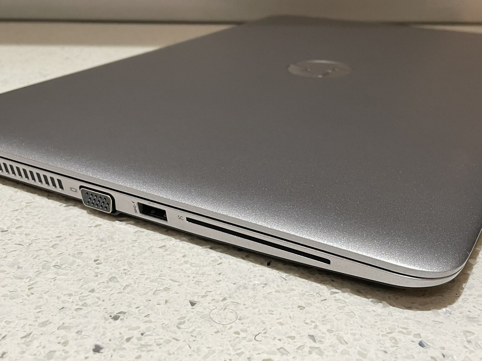 HP EliteBook 850 G3 I7-6600U 8GB 256GB SSD WEBCAM WIFI BT HDMI USB-C 15.6″ W10