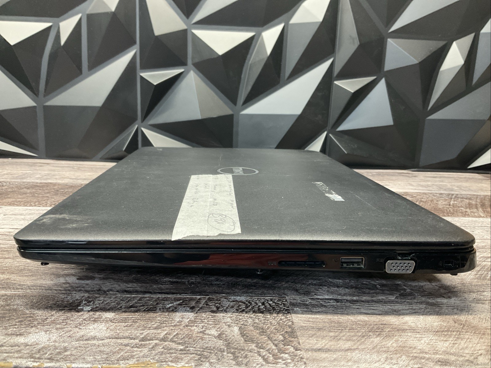 Latitude 3500 / i7 8th / No RAM Laptop Notebook PC / B9N