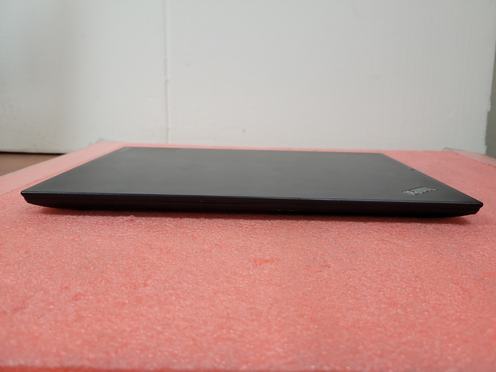 Lenovo ThinkPad T460S 14″ i5-6300U 4GB RAM (No OS/SSD) *AS IS/Read* | LP519
