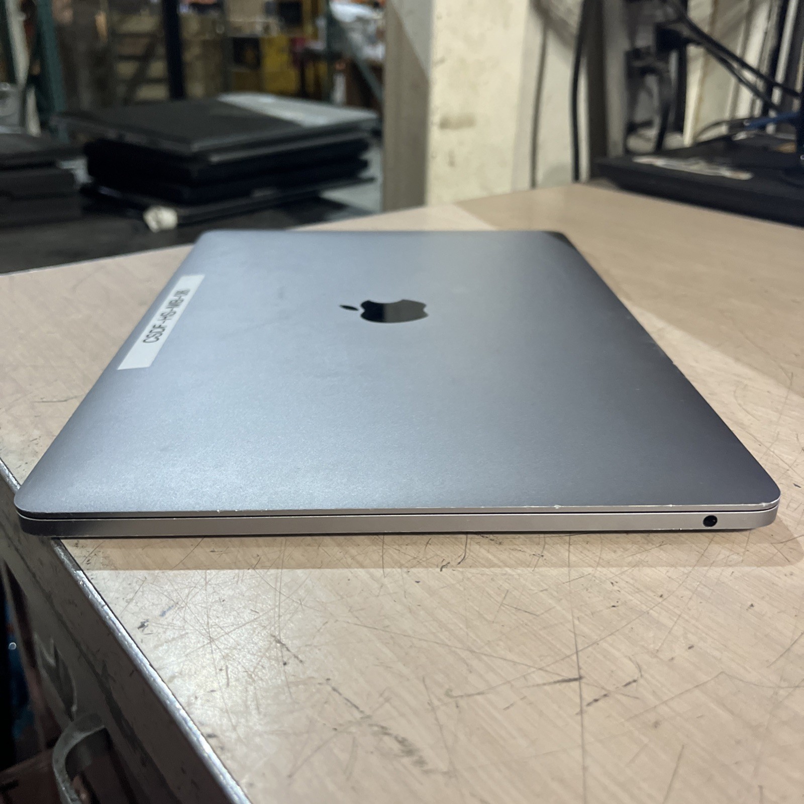 APPLE MACBOOK PRO 13″ MID-2017 CORE I5-7360U 2.3GHZ 8GB RAM NO HD