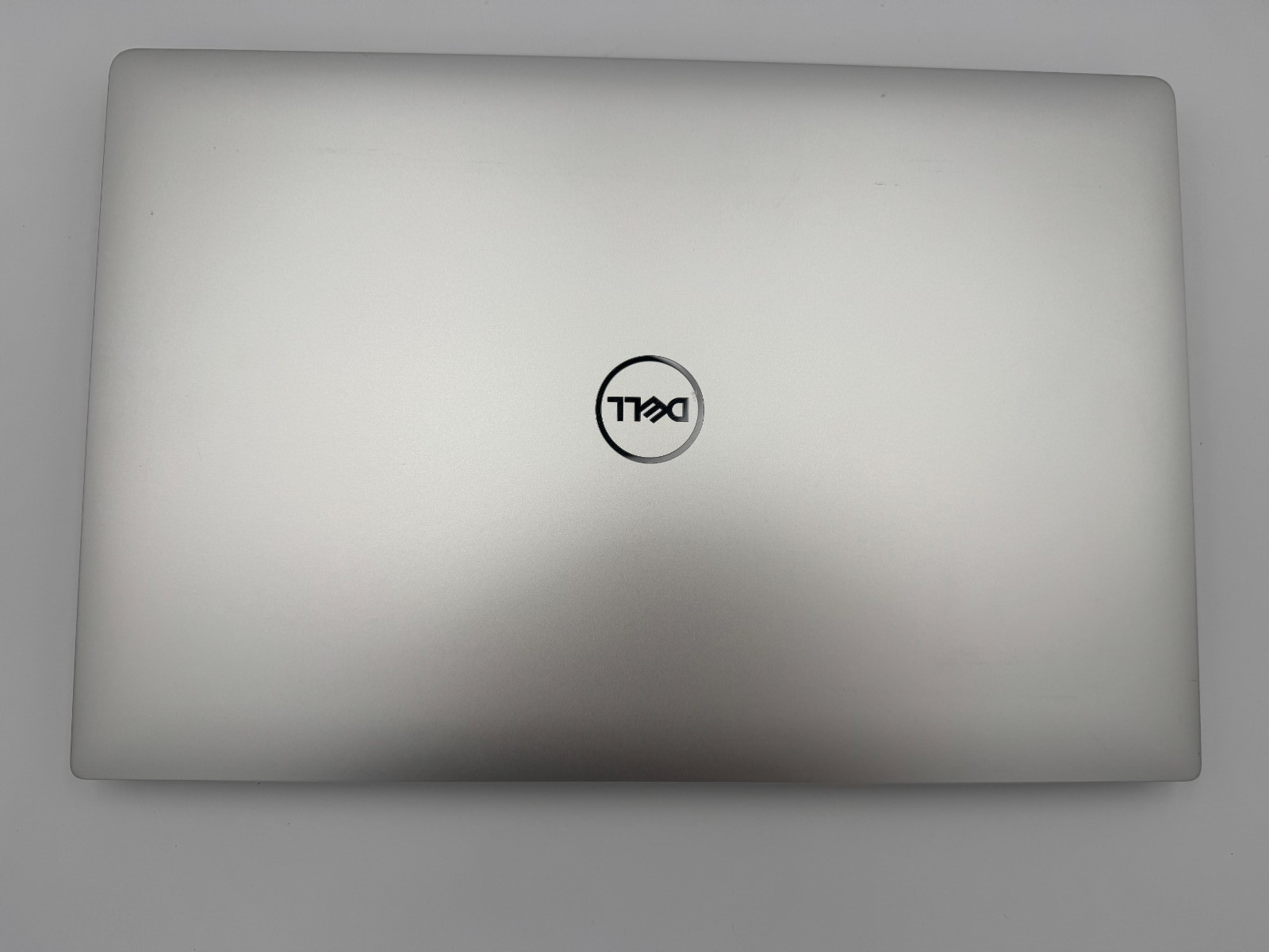Dell XPS 15 7590 15.6″ | Intel i7-9750H 2.60GHz | 32GB | 1.024TB NVME