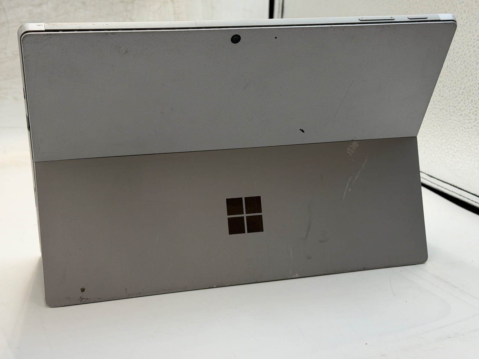 Microsoft Surface Pro 7 1866 13″ i3-1005G1 1.2GHz 4GB RAM 128GB SSD WINDOWS 11