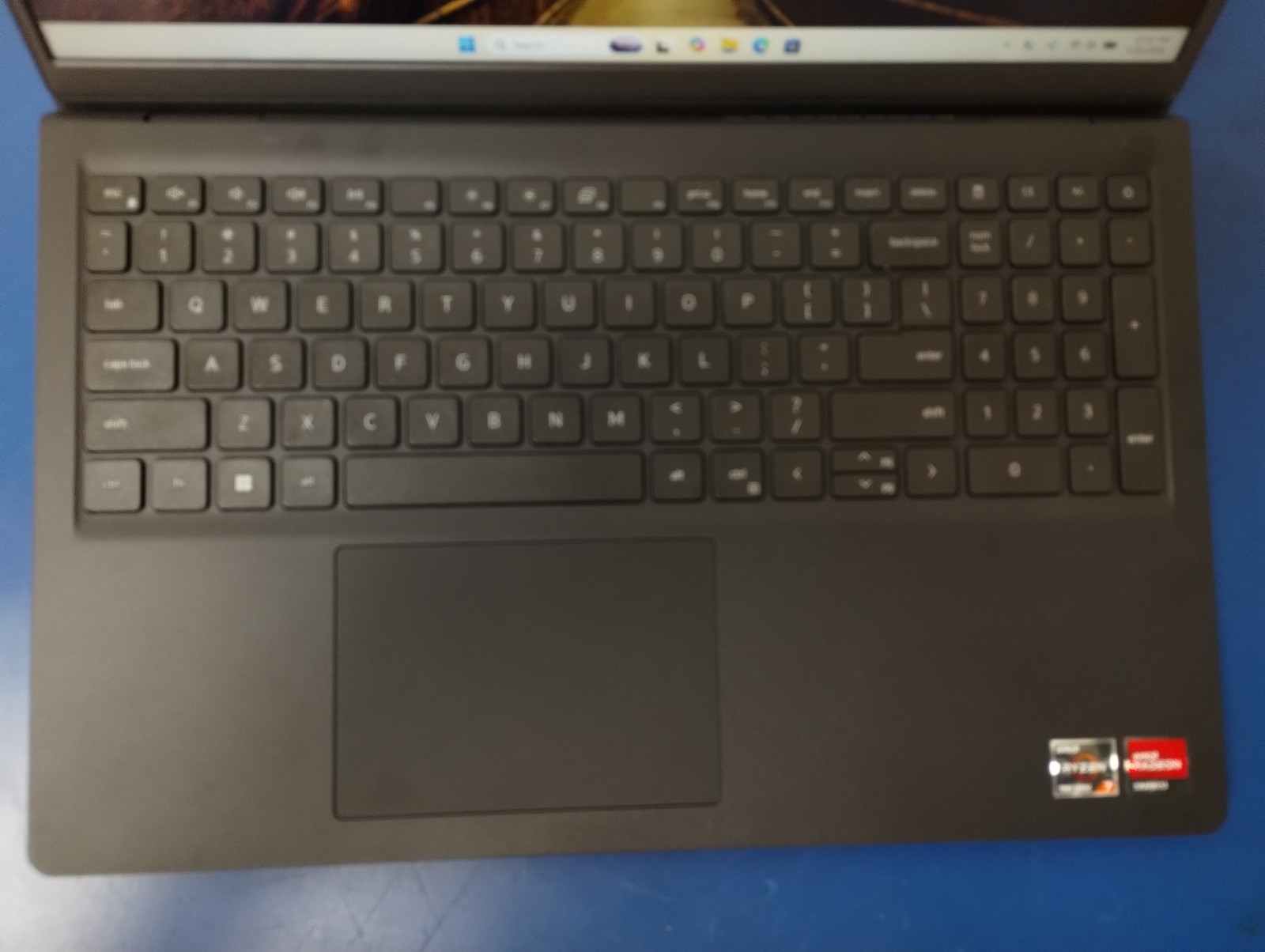 DELL 15 DC15255 G8MK9, AMD Ryzen 7 7730U, 2.00 GHz, 16 GB RAM 512 GB NVMe