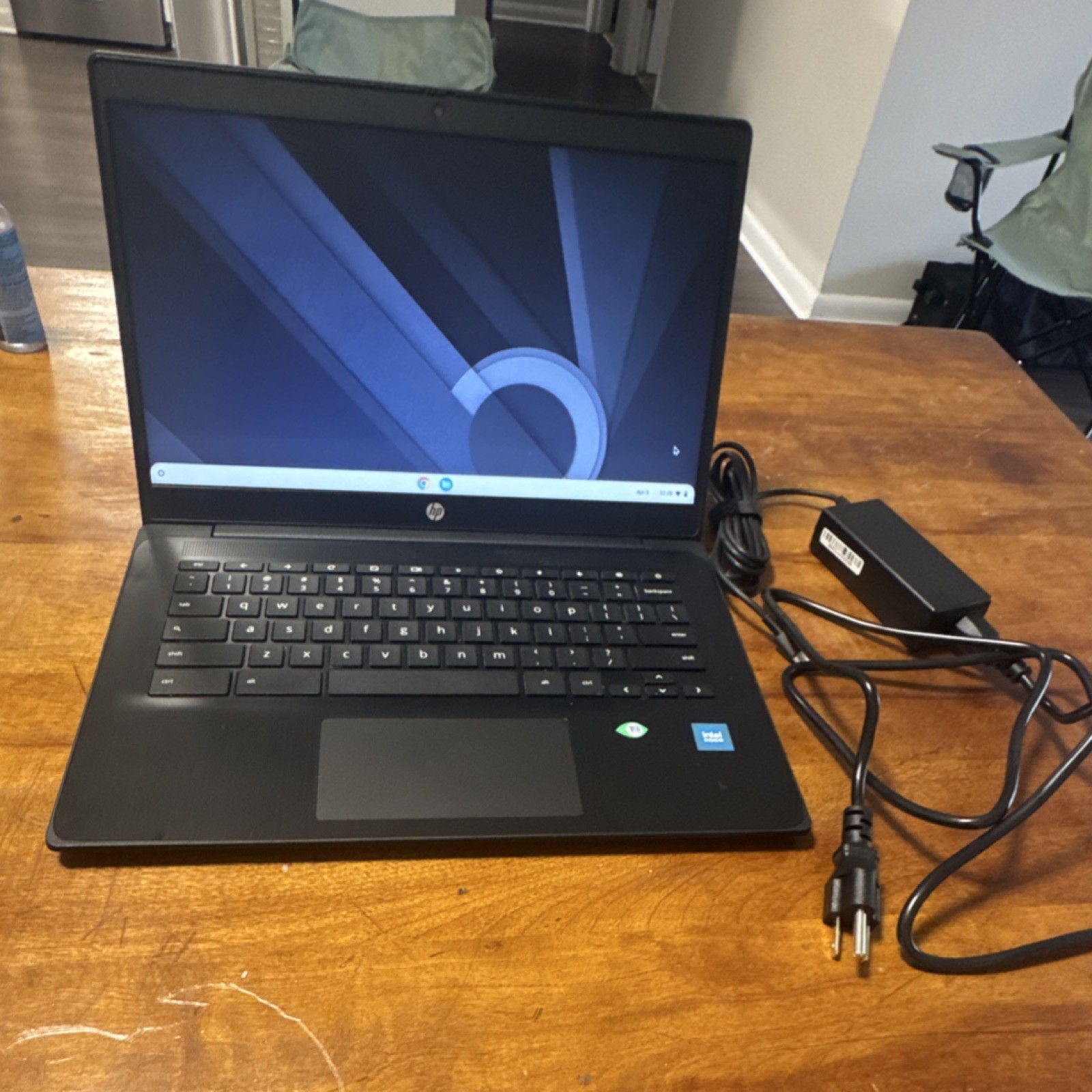 HP Chromebook Laptop Intel Celeron Chrome OS Black Built-in Webcam Wi-Fi