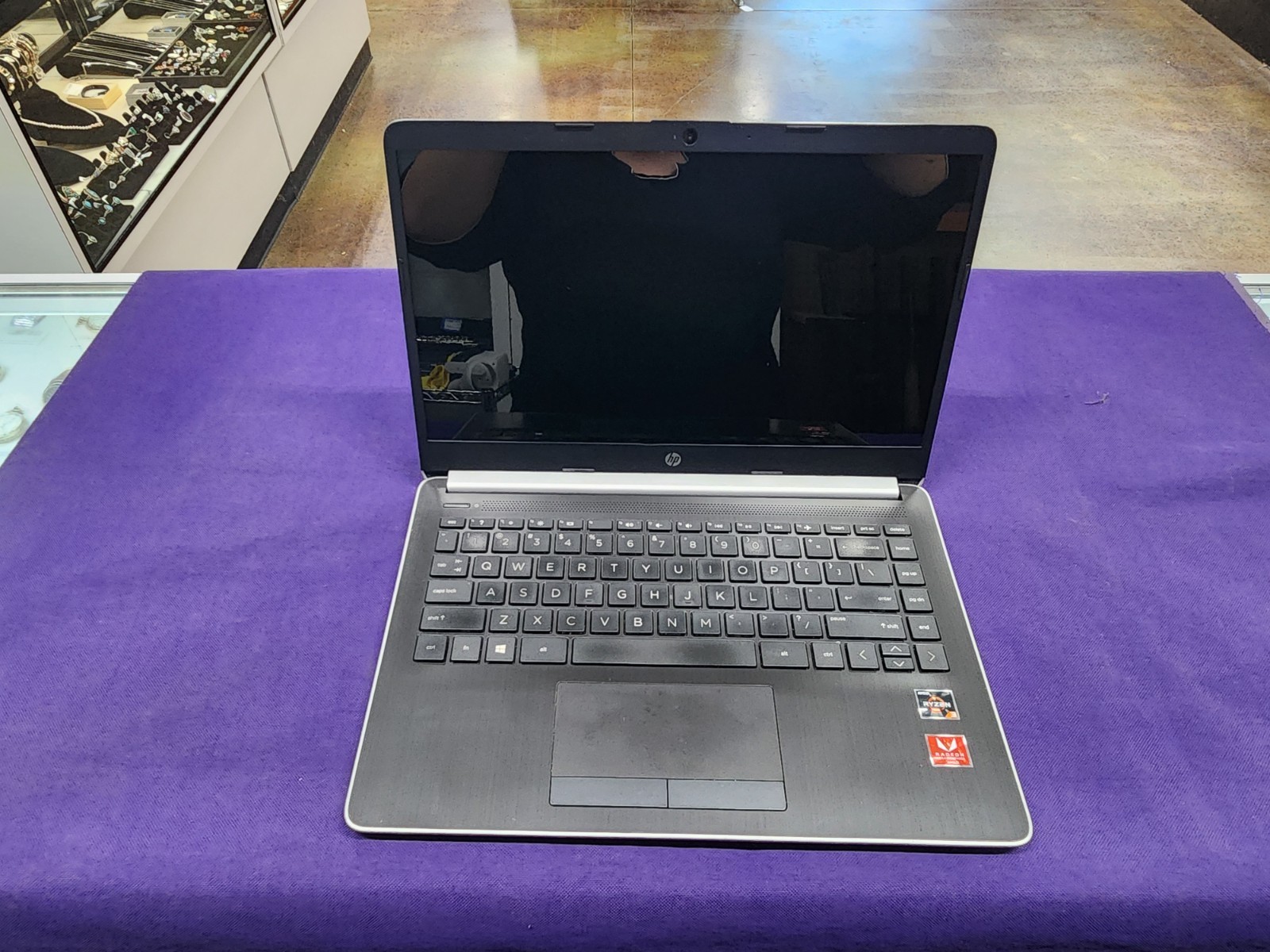HP Laptop Model 14-dk0028wm Tested! Good Condition! BAD BATTERY! WON’T CHARGE