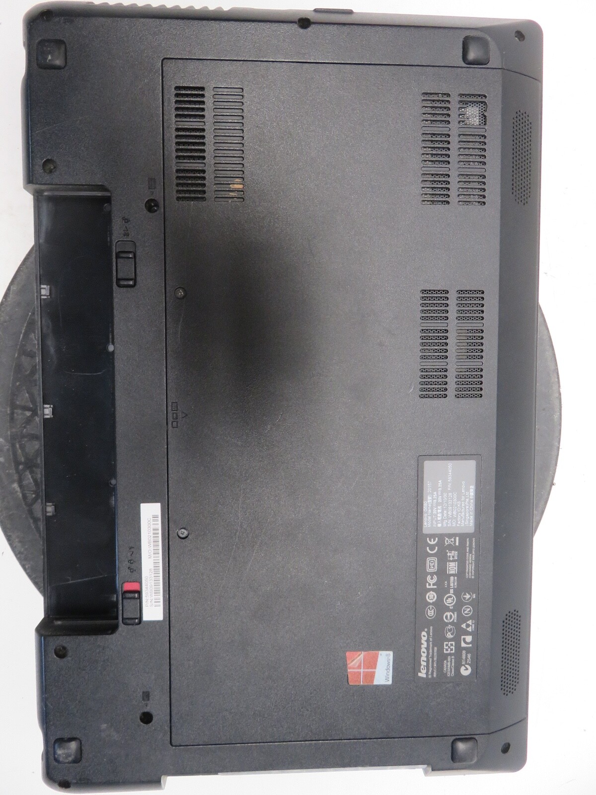 Lenovo G580 Intel i3-3110M 2.4GHz 4 GB NO HDD No Batt
