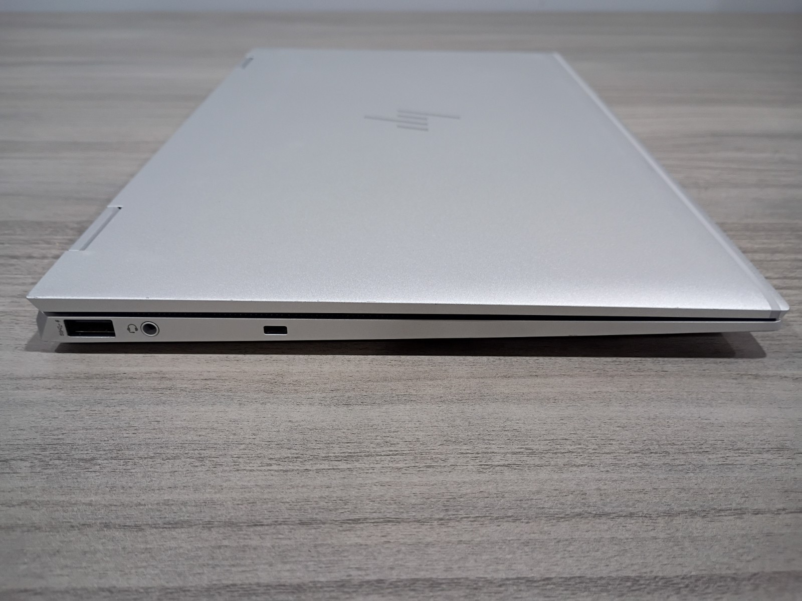 HP EliteBook x360 1040 G8 Intel Evo i5 256GB SSD 16GB RAM Backlit Key Win11 Pro