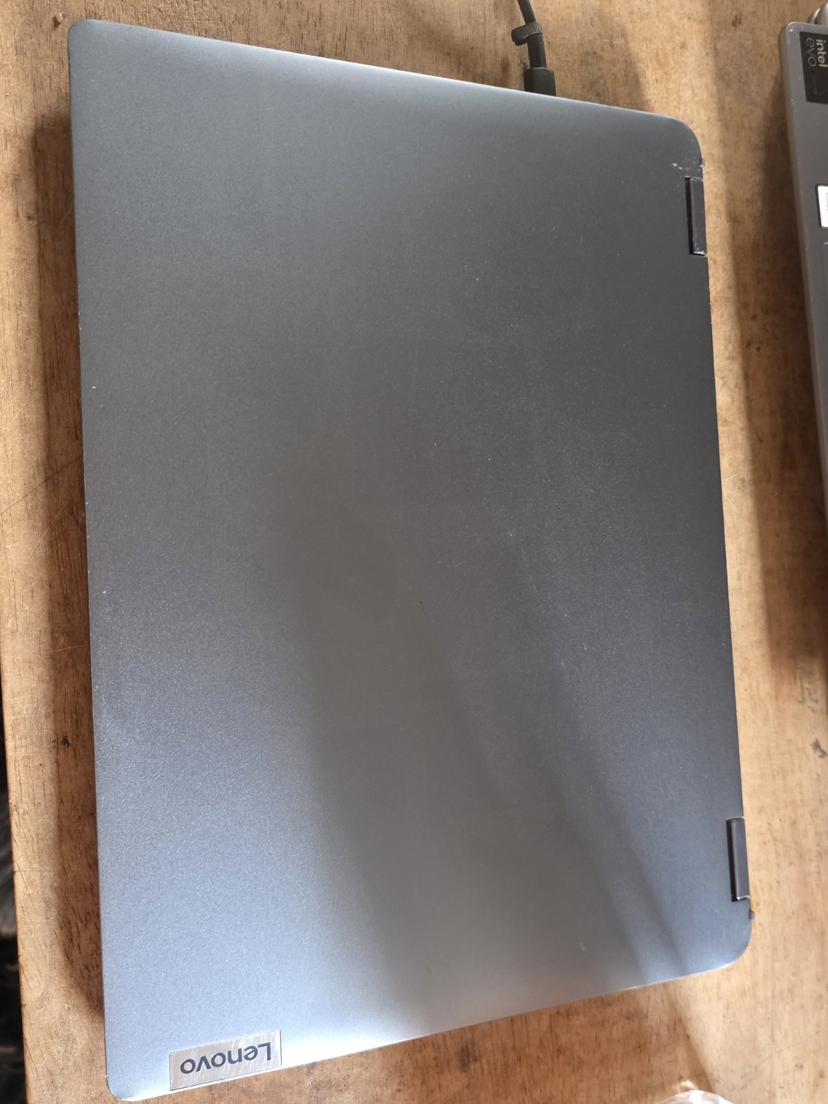 Lenovo Flex 7 14IRU8 14″ 2.2K Touch Intel Core i7-1355U 16GB 1TB SSD Pow