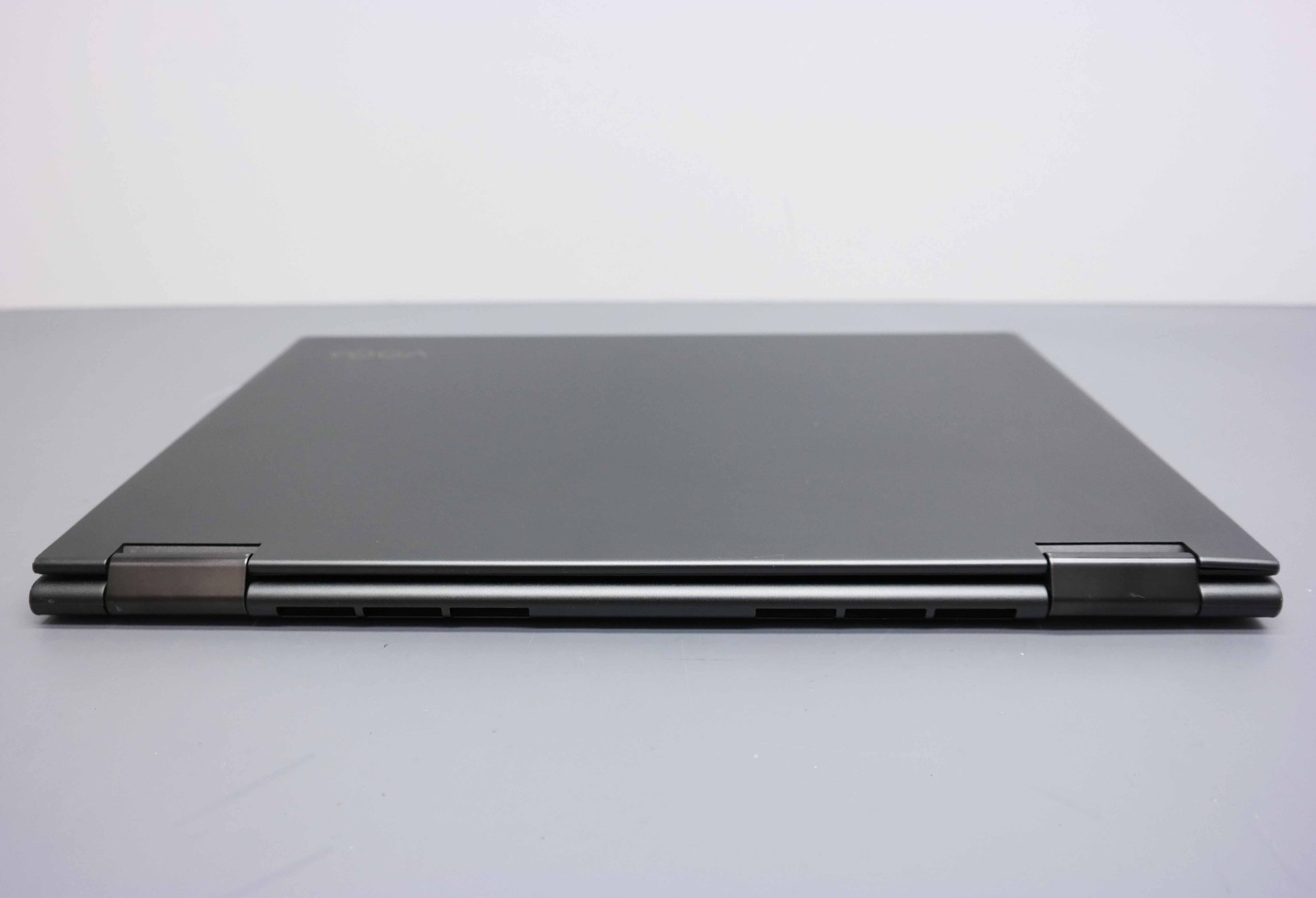 Lenovo Yoga 730 15.6″ FHD Core i7-8550U 16GB 256GB SSD