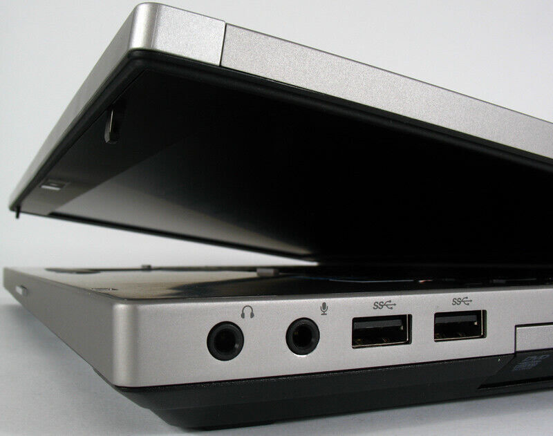 HP EliteBook 8560p 15.6” i5-2520M 4GB 320GB 1600x 900x HD+ DVD Keyboard QWERTZ