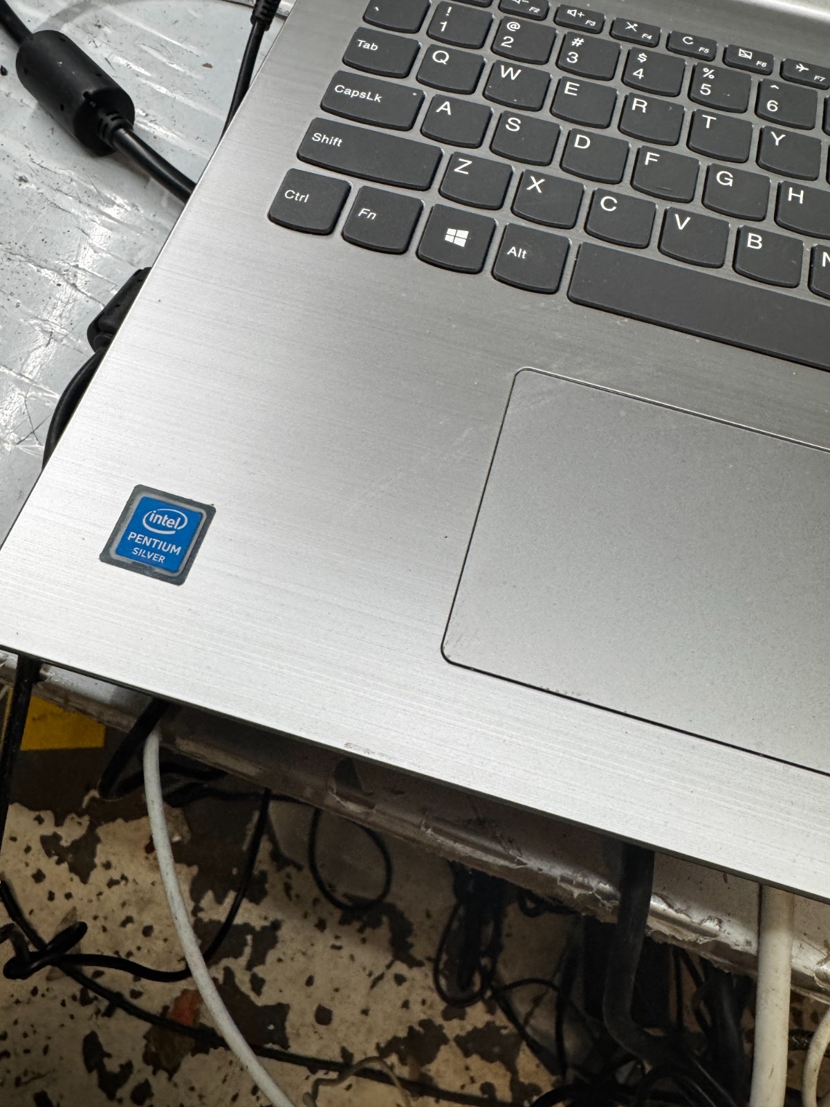 Lenovo ideapad 330-15IGM Pentium Silver Laptop for Parts/Repair #6043