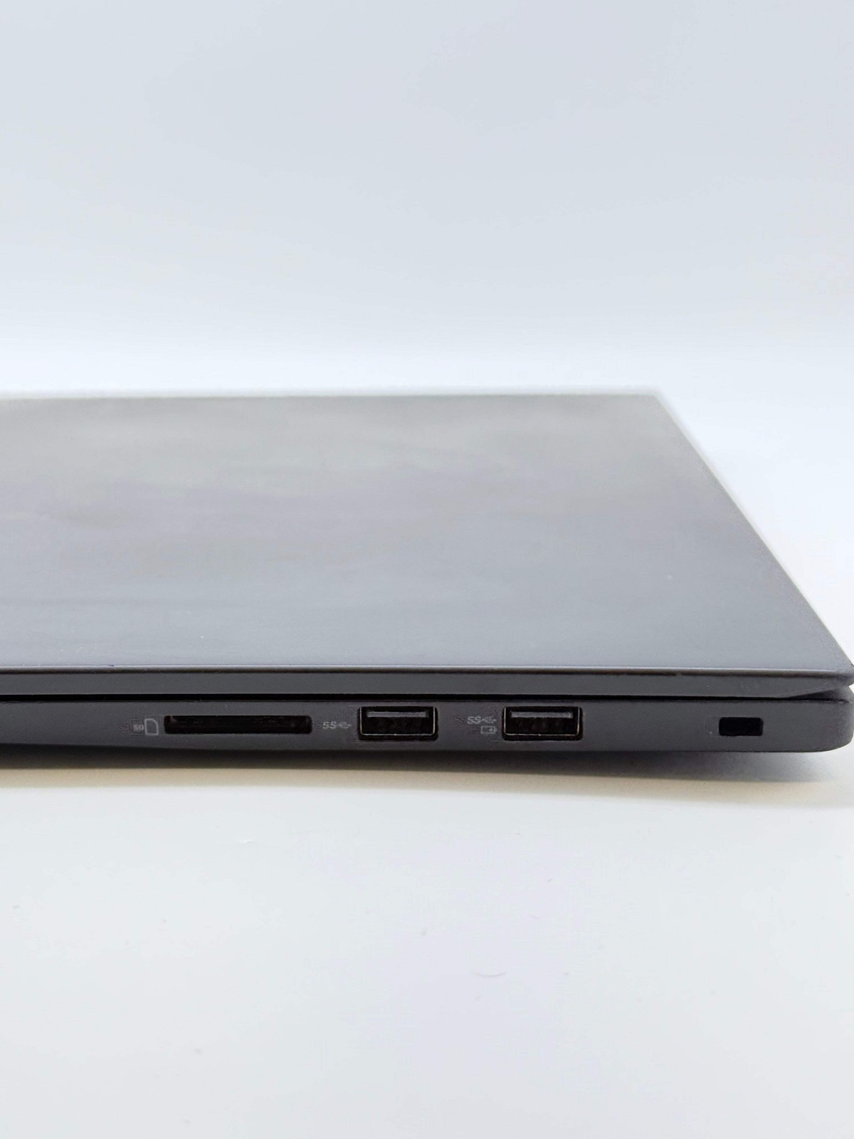 Lenovo ThinkPad P1 Gen 2 16-inch Intel Core i7 9th Gen 16GB RAM 256GB SSD
