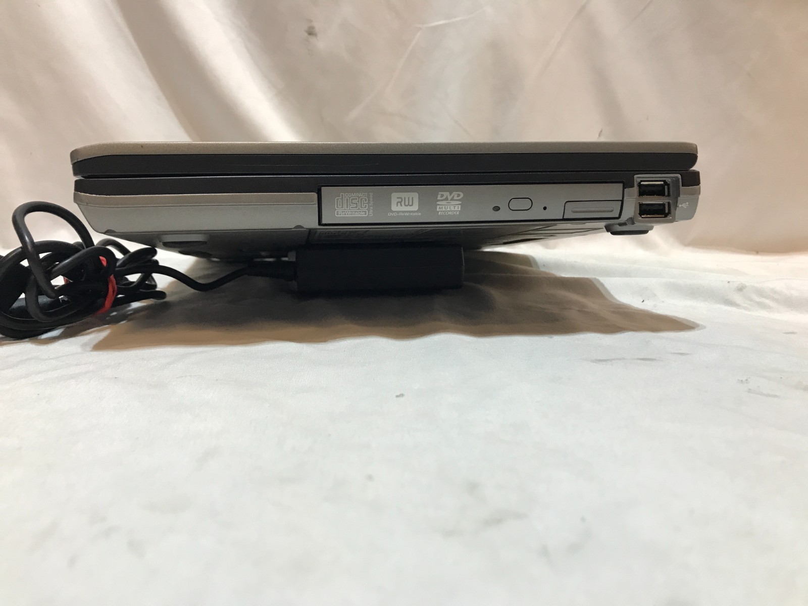 Dell Latitude Laptop D830 Duo Core 1GB 100HD Serial Windows XP Charger Vintage