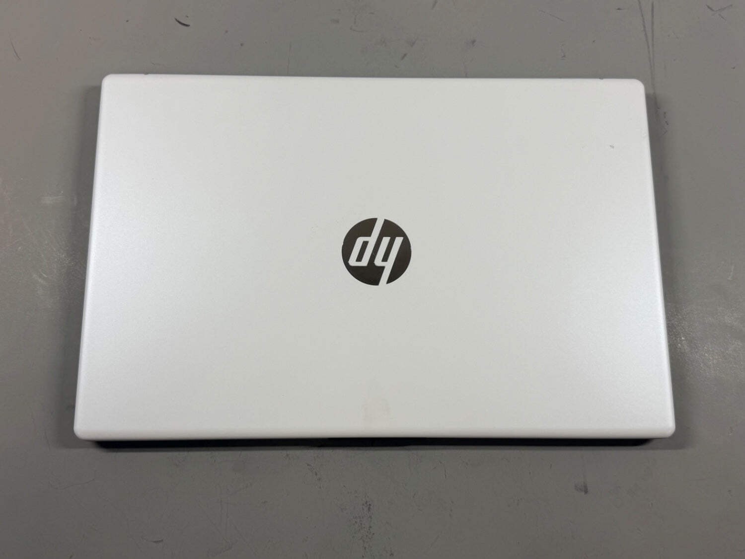 HP Envy 15.6″ Athlon Silver 7120U 3.5GHz 8GB RAM 1TB SSD Radeon Graphics