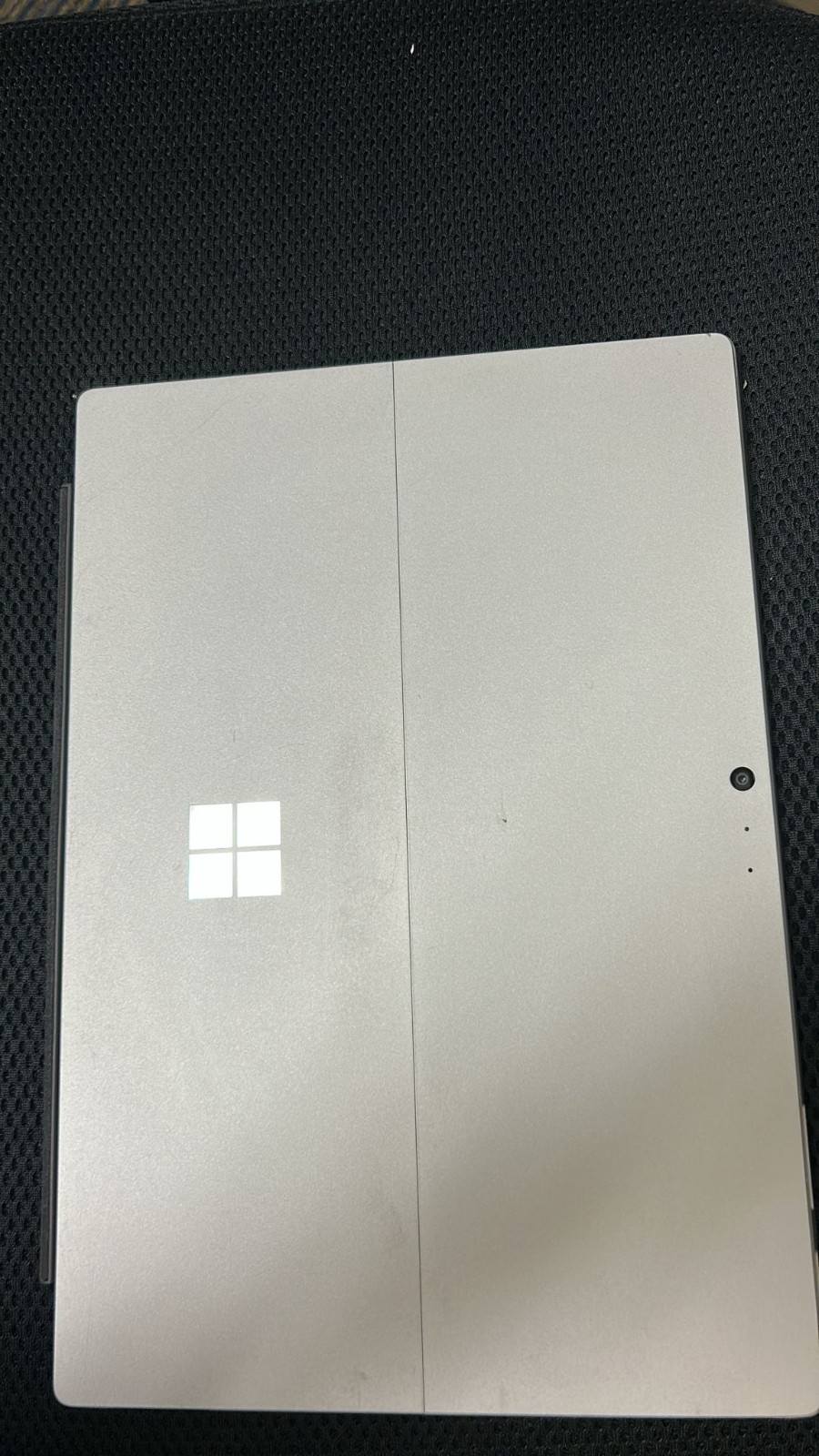 Microsoft Surface Pro 5 1796 12.3″ Core m3-7Y30 4GB RAM 128GB SSD W Keyboard