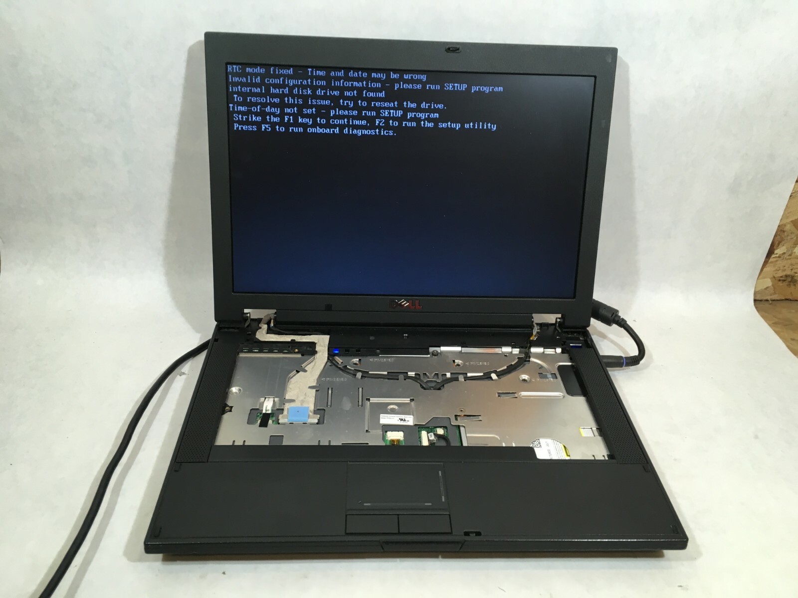 Dell Latitude 5400 2 GB Ram Boots Missing Components- FT