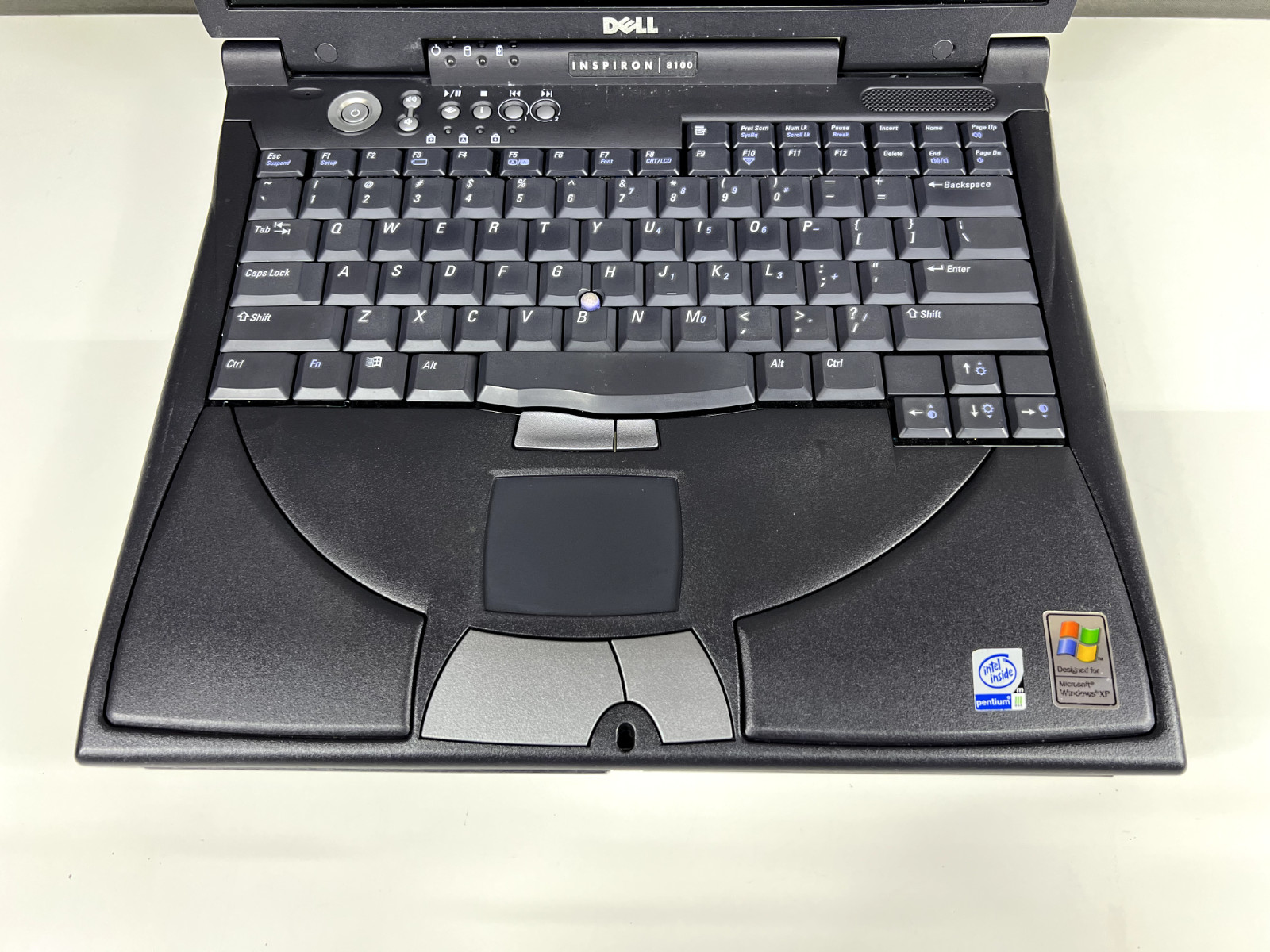 Dell Inspiron 8100 PP01X – 40GB HDD – Powers On No Display Shuts Off For Parts
