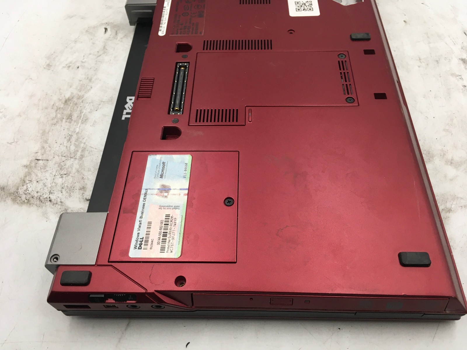DELL LATITUDE E4300 -FOR PARTS/FREEZES- INTEL CORE 2 DUO – 2GB RAM – 13″-READ-BB