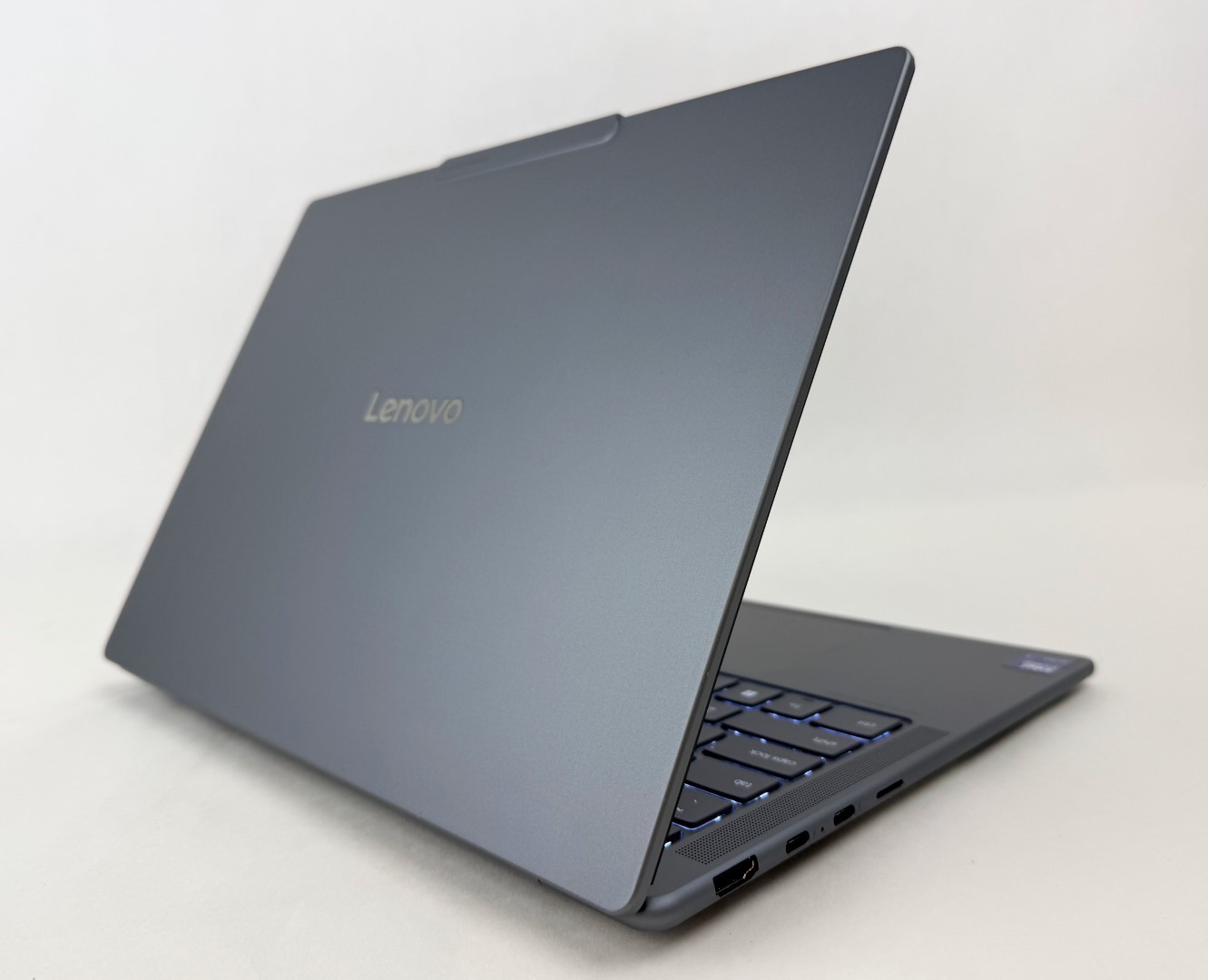Lenovo Slim 7 14ILL10 14″ FHD+ OLED Touch Ultra 7 258V 32G 1TB SSD W11H Copilot+