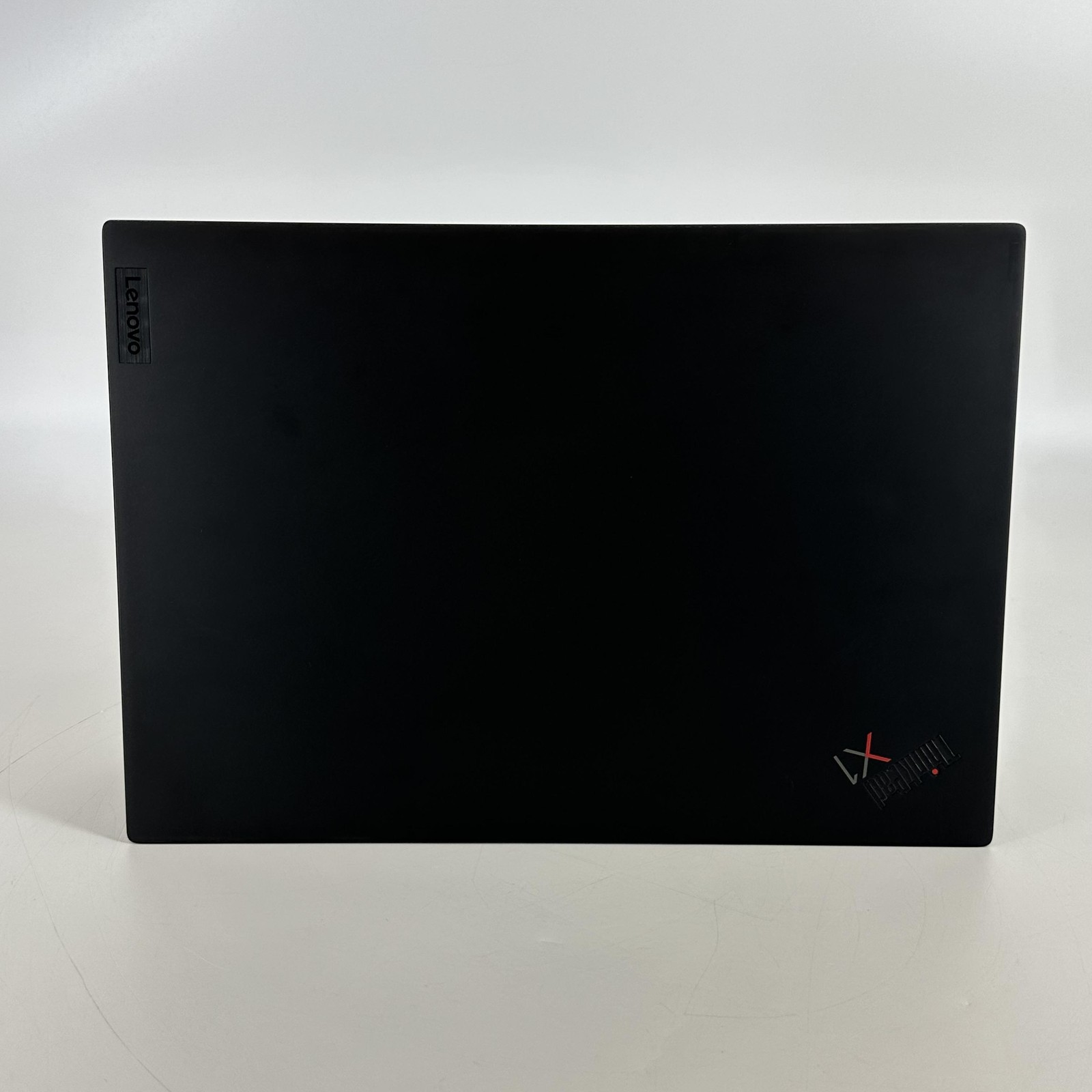 Lenovo ThinkPad X1 Carbon Gen 10 14 FHD+ TOUCH 2.1 GHz i7-1260P 16GB 512GB SSD