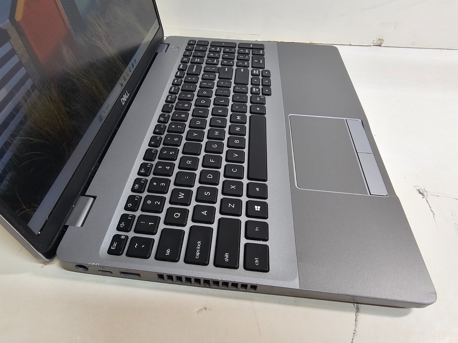 Dell Precision 3550 Laptop – 1.7 GHz i5-10310U 8GB 256GB SSD Webcam 15.6″ – SP14