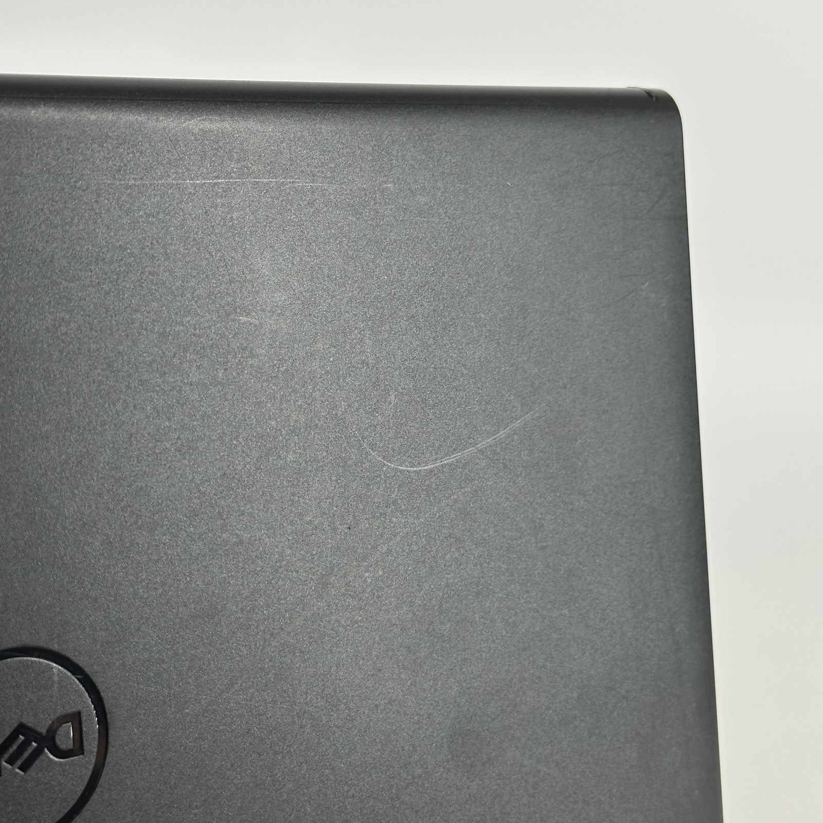 Dell Inspiron 3511 15.6 FHD TOUCH i5-1035G1 1.00GHz 8GB 256GB SSD Good