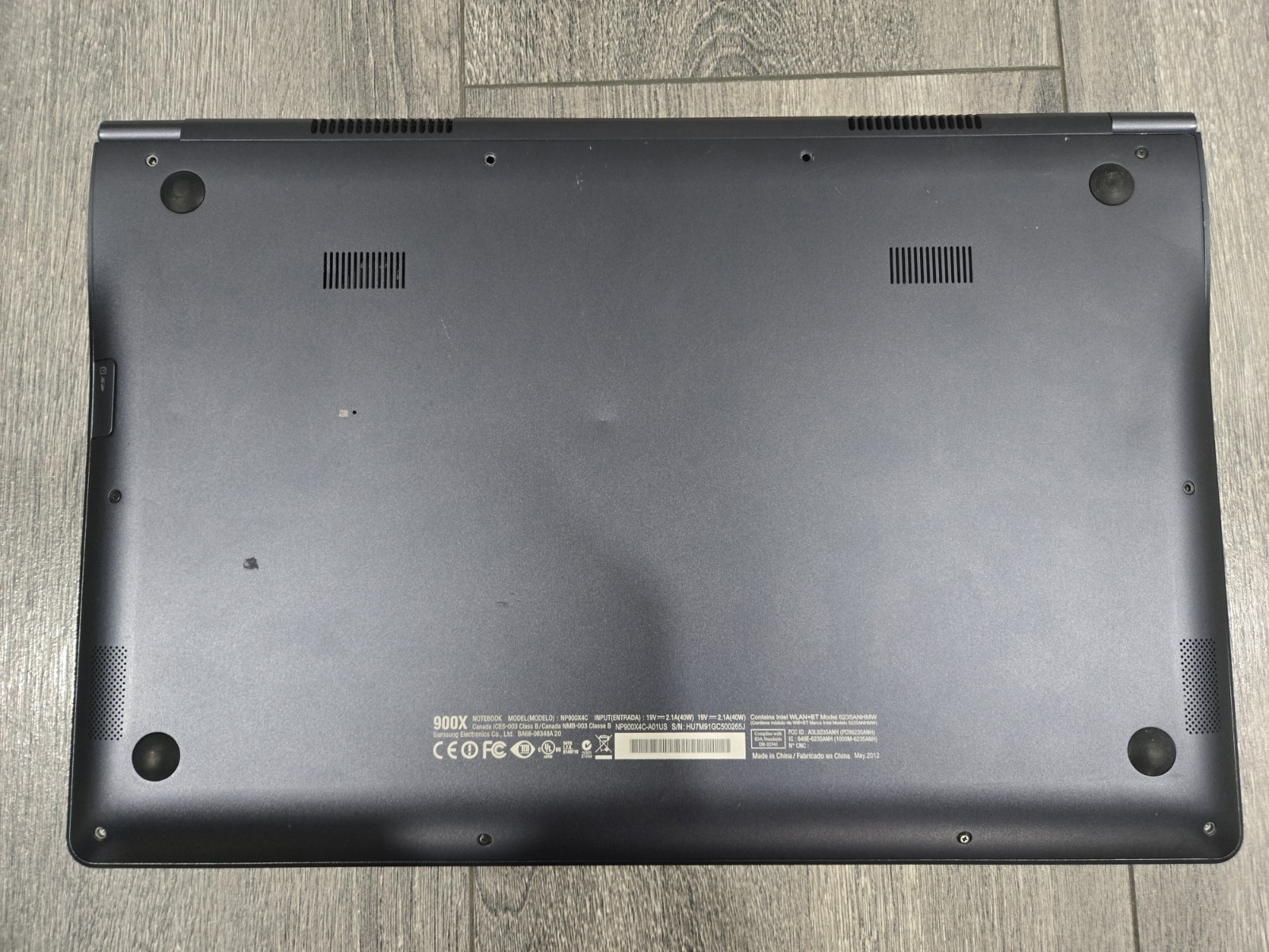 Samsung Series 9 Ultrabook 15″ Laptop Bundle With Case And Charger