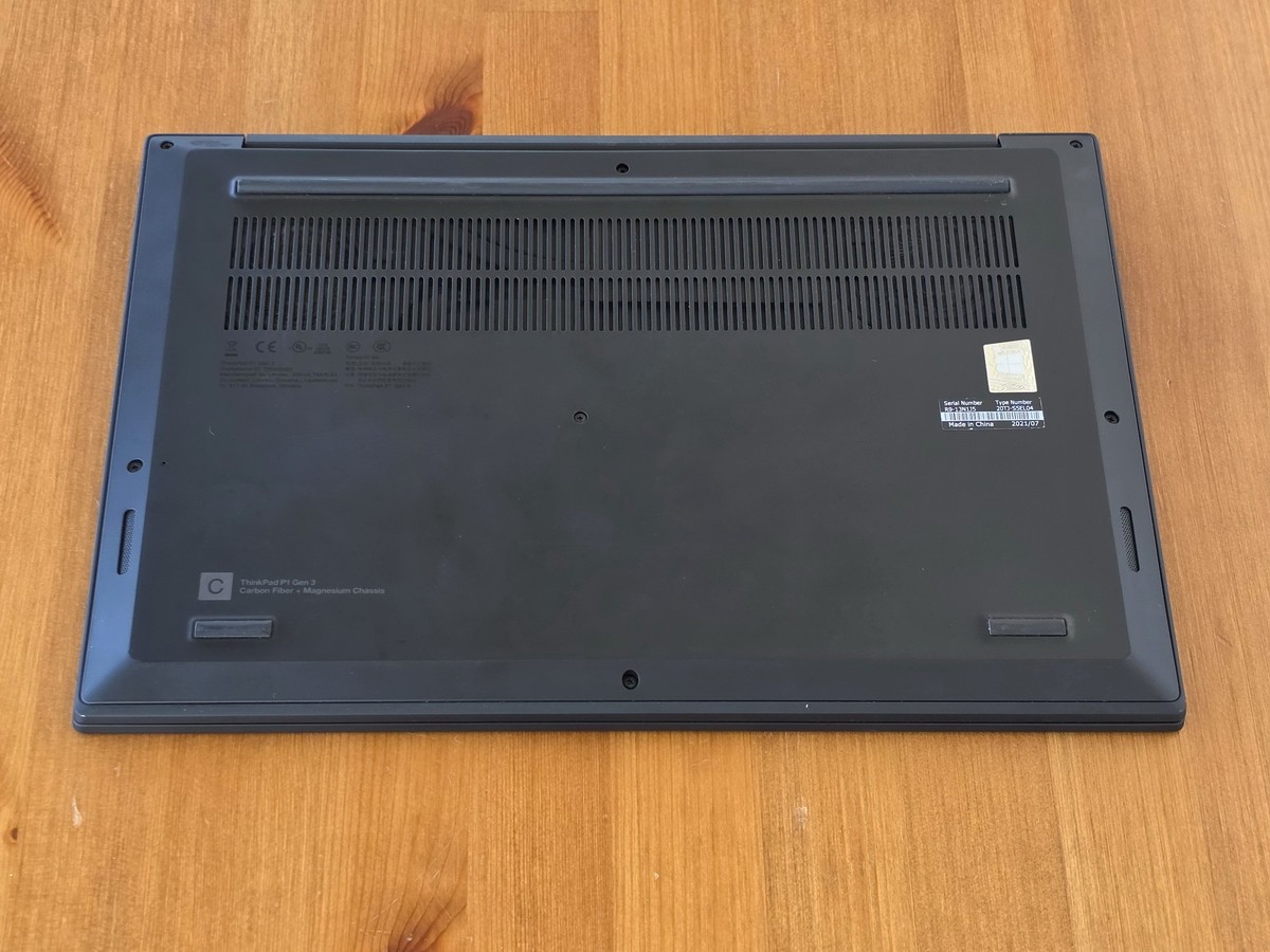 Lenovo ThinkPad P1 Gen 3 i7-10875H 16GB 15″ FHD 1920×1080 512GB SSD NVIDIA T1000