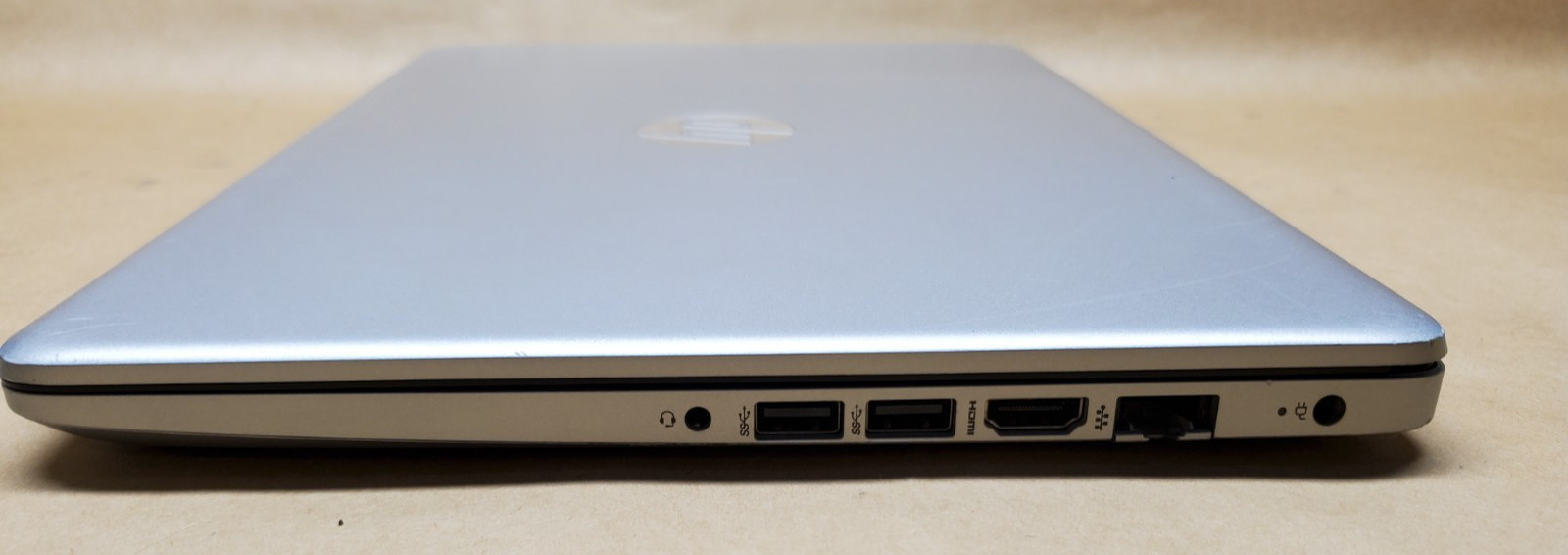 HP 14-df0023cl 14″ FULL HD, i3-8130U 2.2GHz, 8GB RAM, 128GB SSD M2, WINDOWS 11
