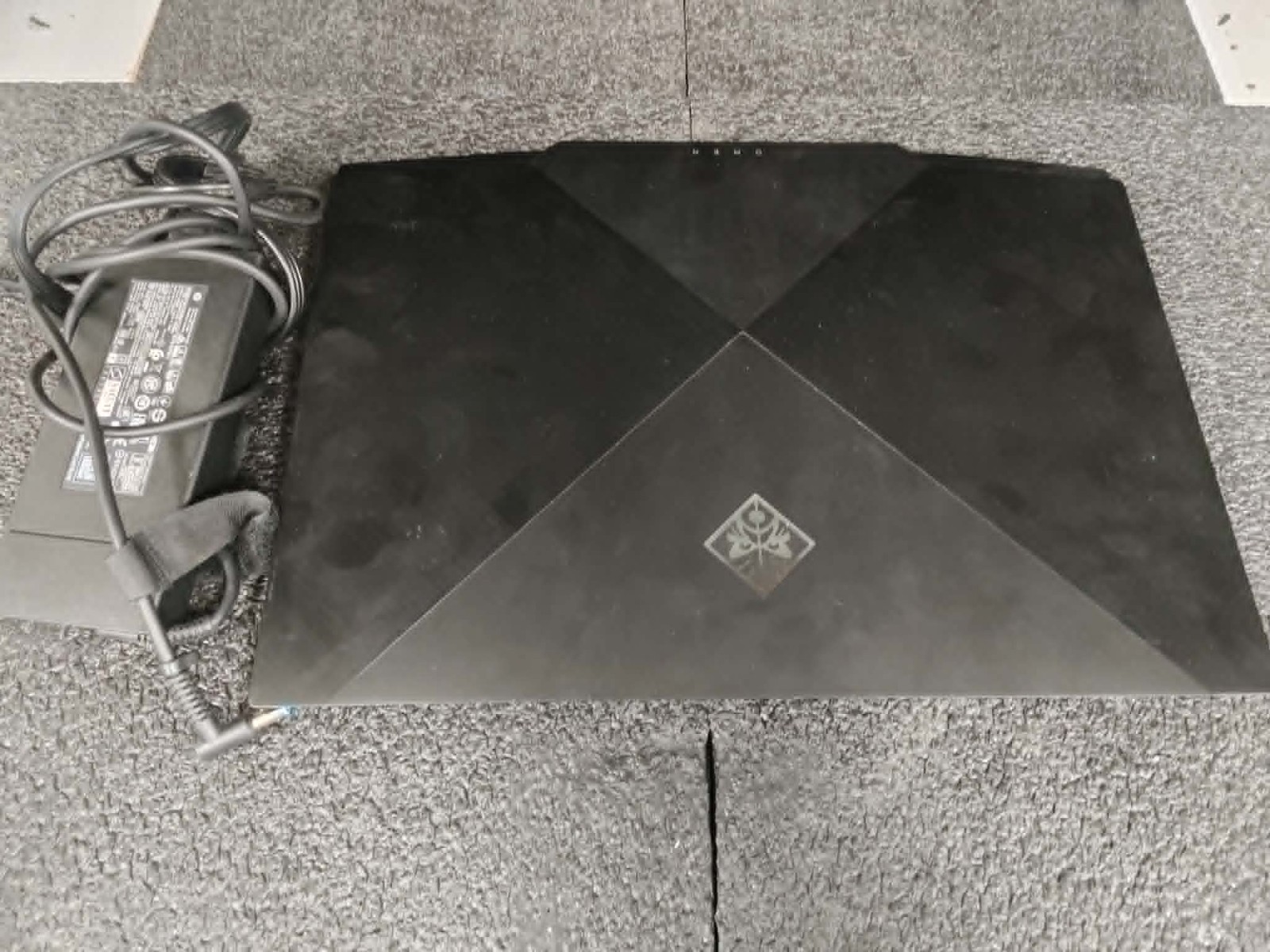 HP Omen 15-DH0XXX Intel i9-9880H 2.30GHz 16MB 512GB RTX 2080 4K Screen Notebook