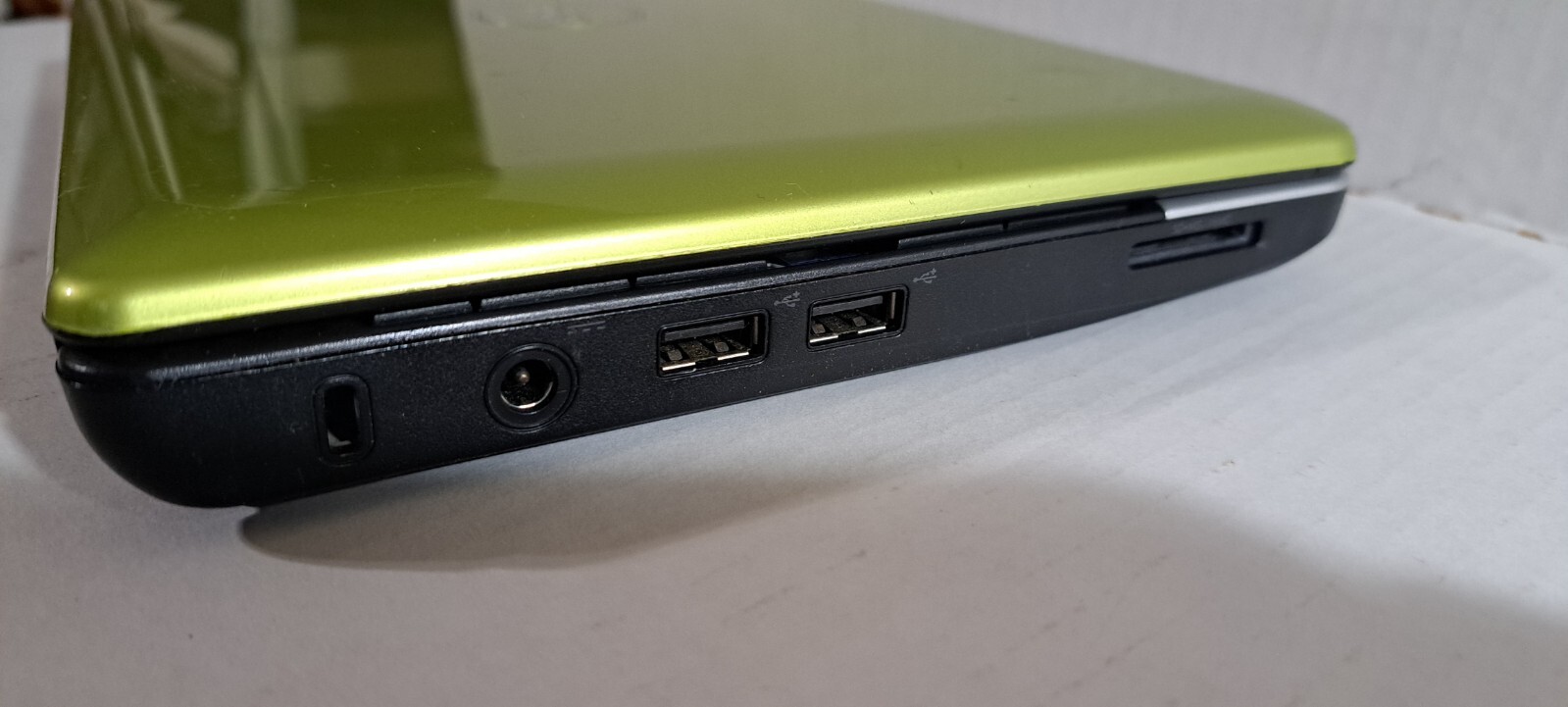 DELL INSPIRON MINI LAPTOP PC INTEL 1GM RAM 160GB HDD WINDOWS XP PARTS ONLY