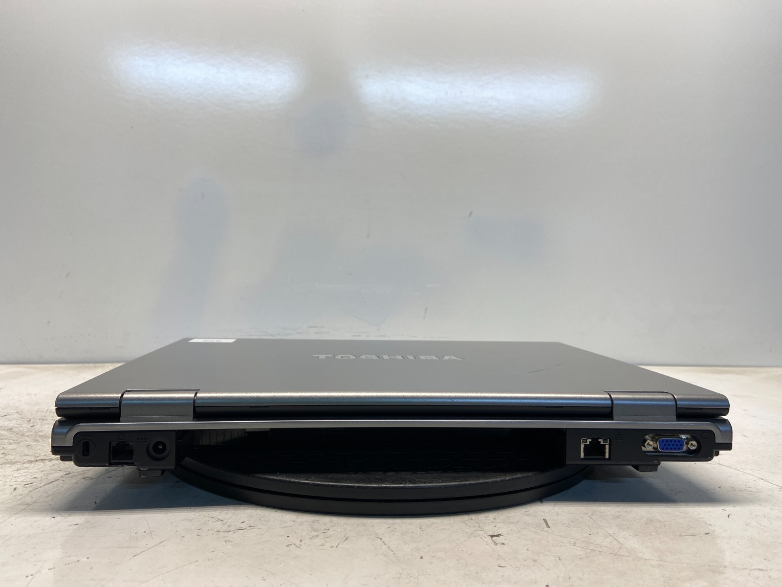 Toshiba Tecra A9 Intel Core 2 Duo Processor T7300 2GHz 2 GB NO HDD