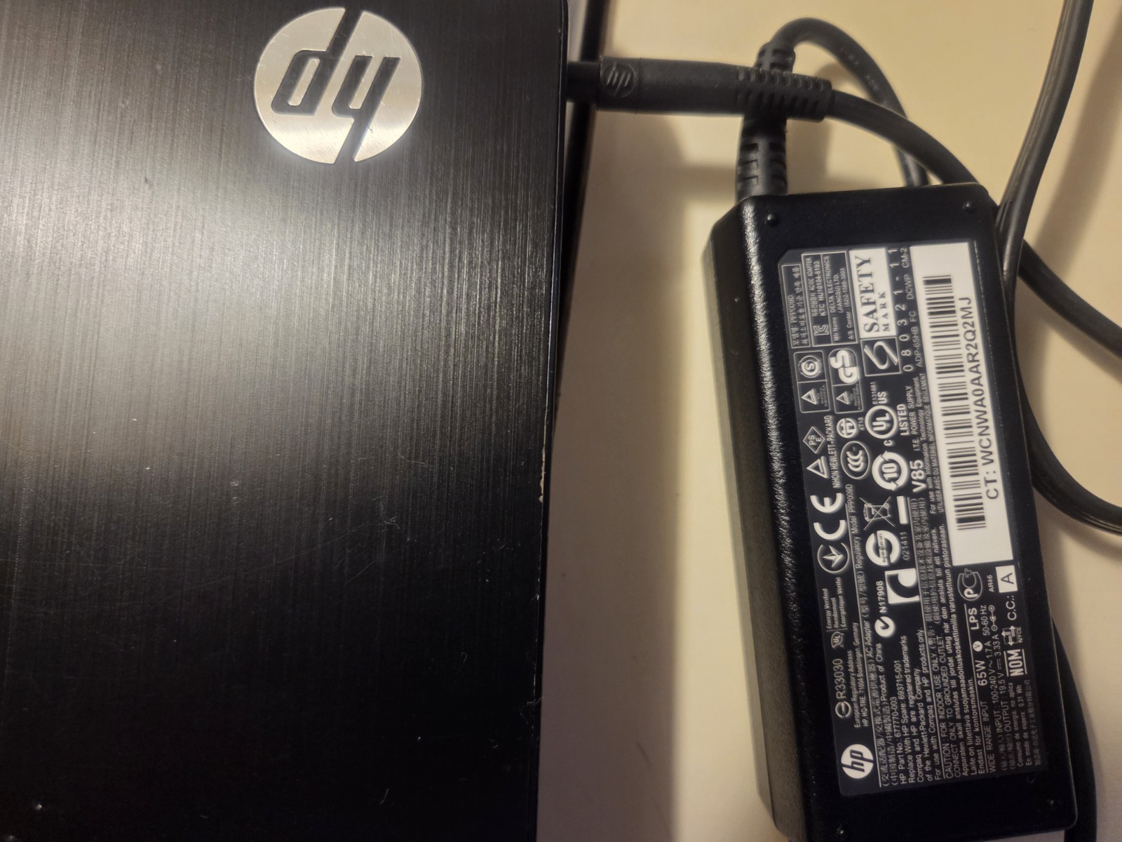 HP Envy 6-1014nr AMD A6-4455M 16GB RAM 512GB SSD 15.6″ Radeon HD 7500G Black/Red