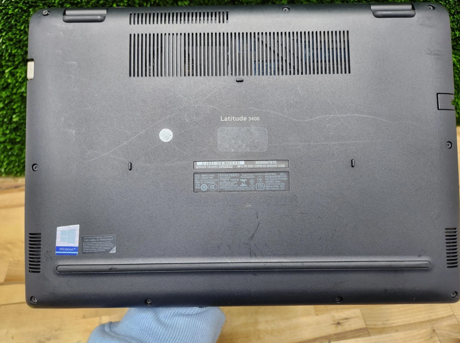 Dell Latitude 3400 14″ FHD Touchscreen i5-8265U 8GB 128GB SSD Laptop W/ Charger
