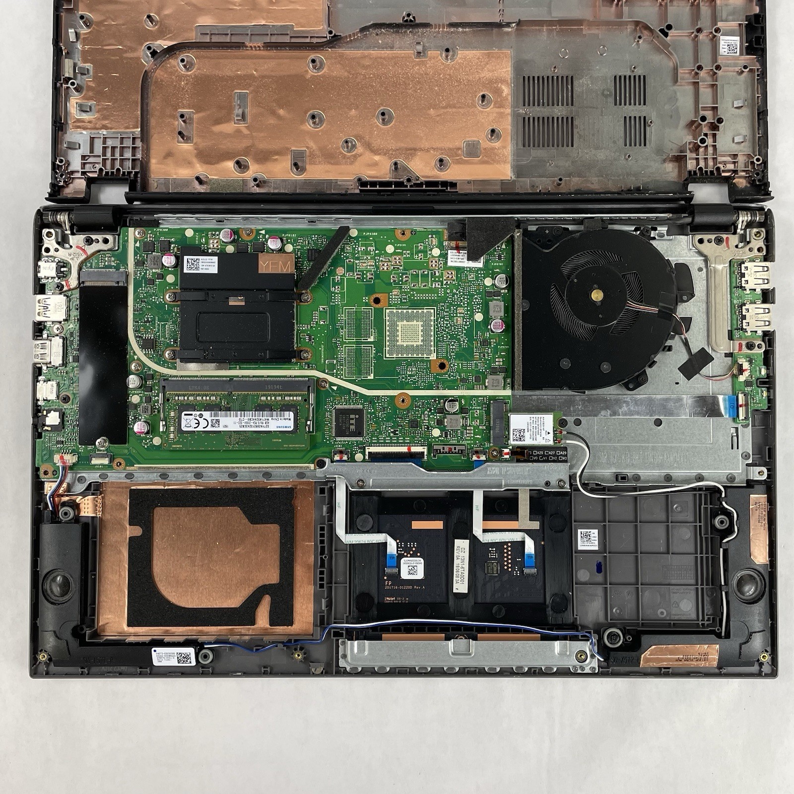 ASUS VivoBook F512F 15.6″ i3-8145U 2.10 GHz 8 GB RAM No SSD No OS No AC