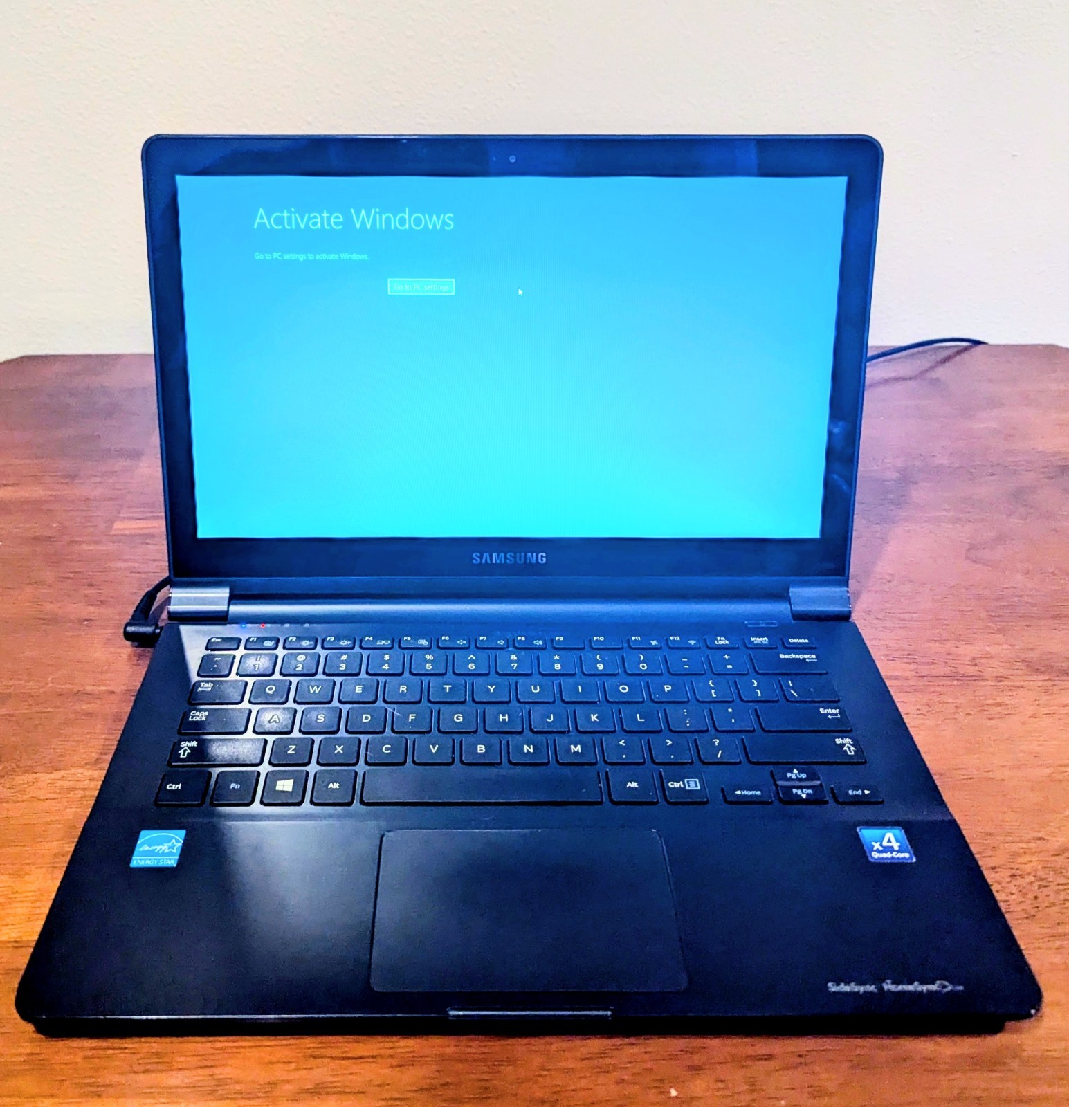 Samsung ATIV Book 9 Lite 13.3″ Touchscreen Laptop | Great Condition With charger