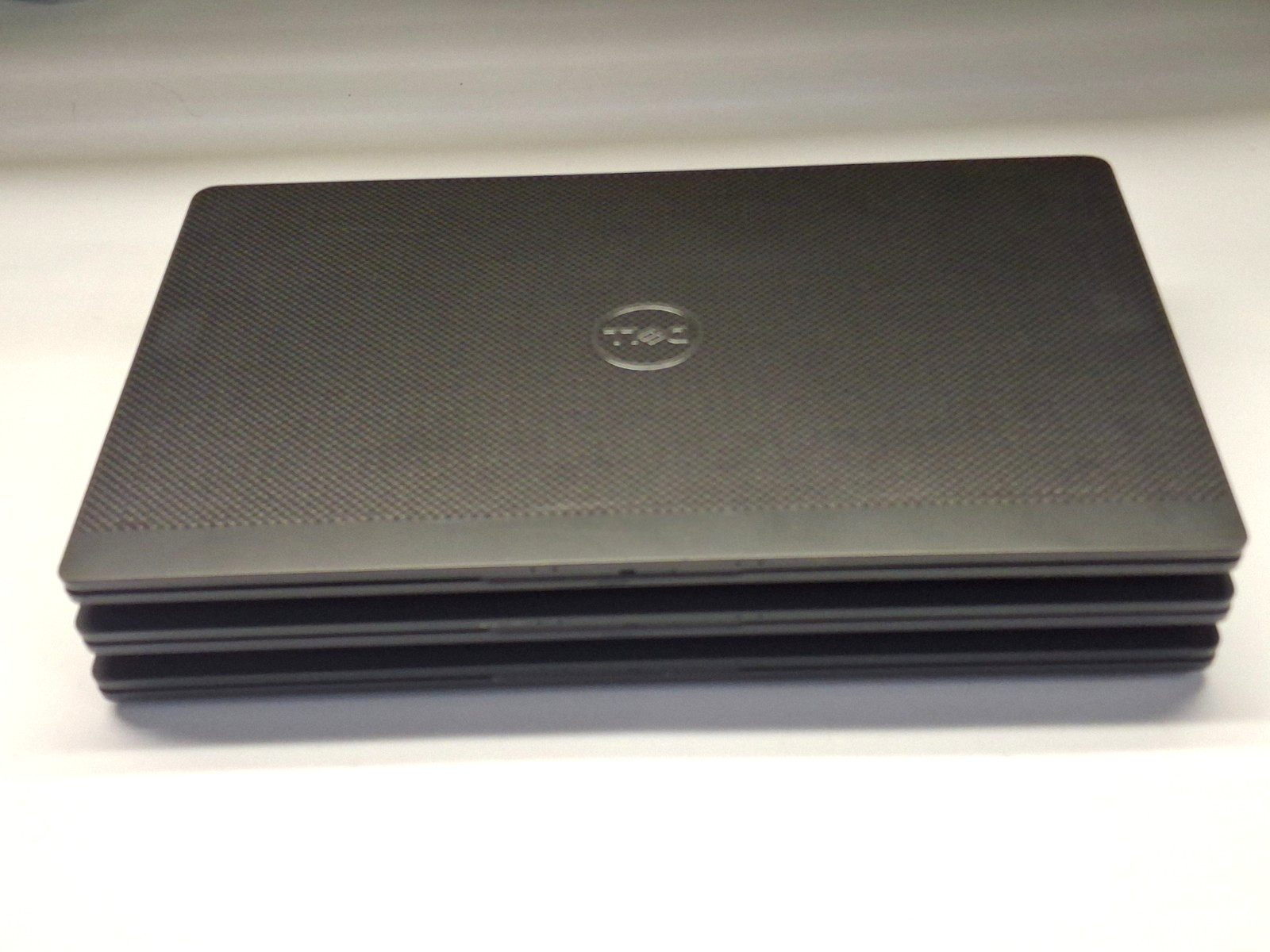 Lot of 3 Dell Latitude 7410 14″ FHD Touchscreen Intel Core i7-10610U 16GB No SSD