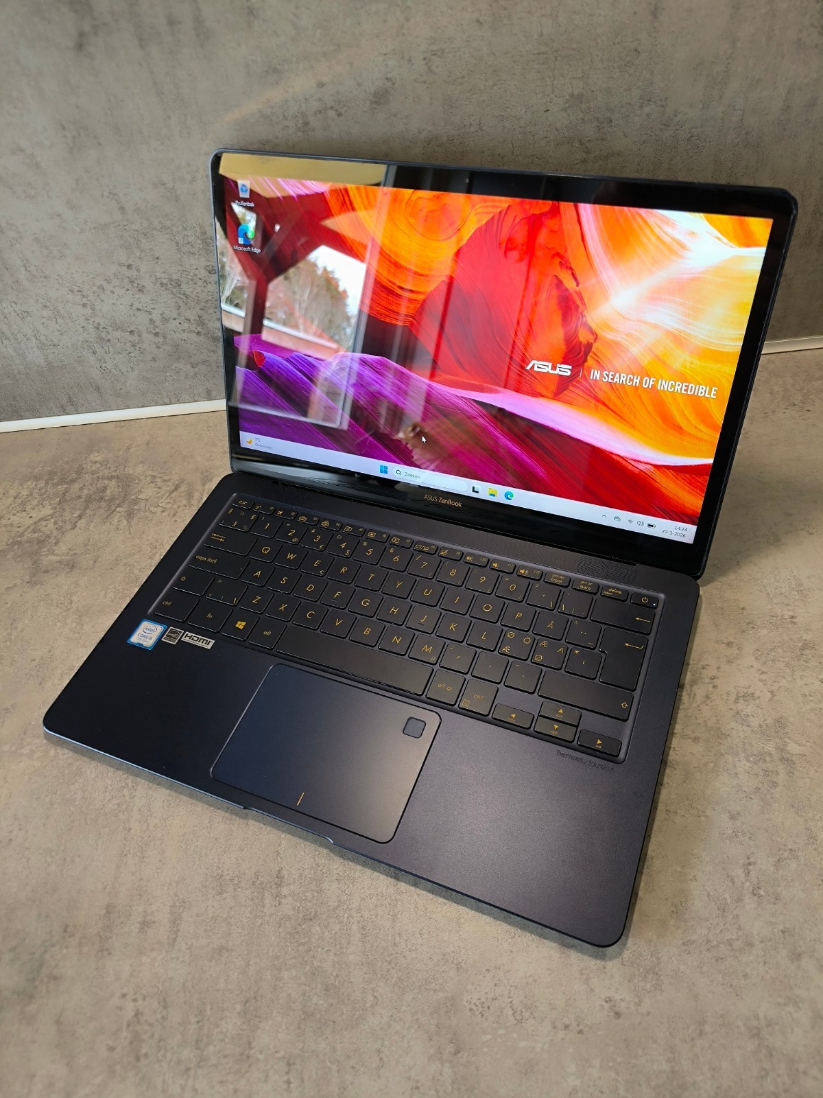 SUS ZenBook UX490UA – Ultra-Slim Premium Ultrabook | i5 | 8GB RAM | 512GB NVMe