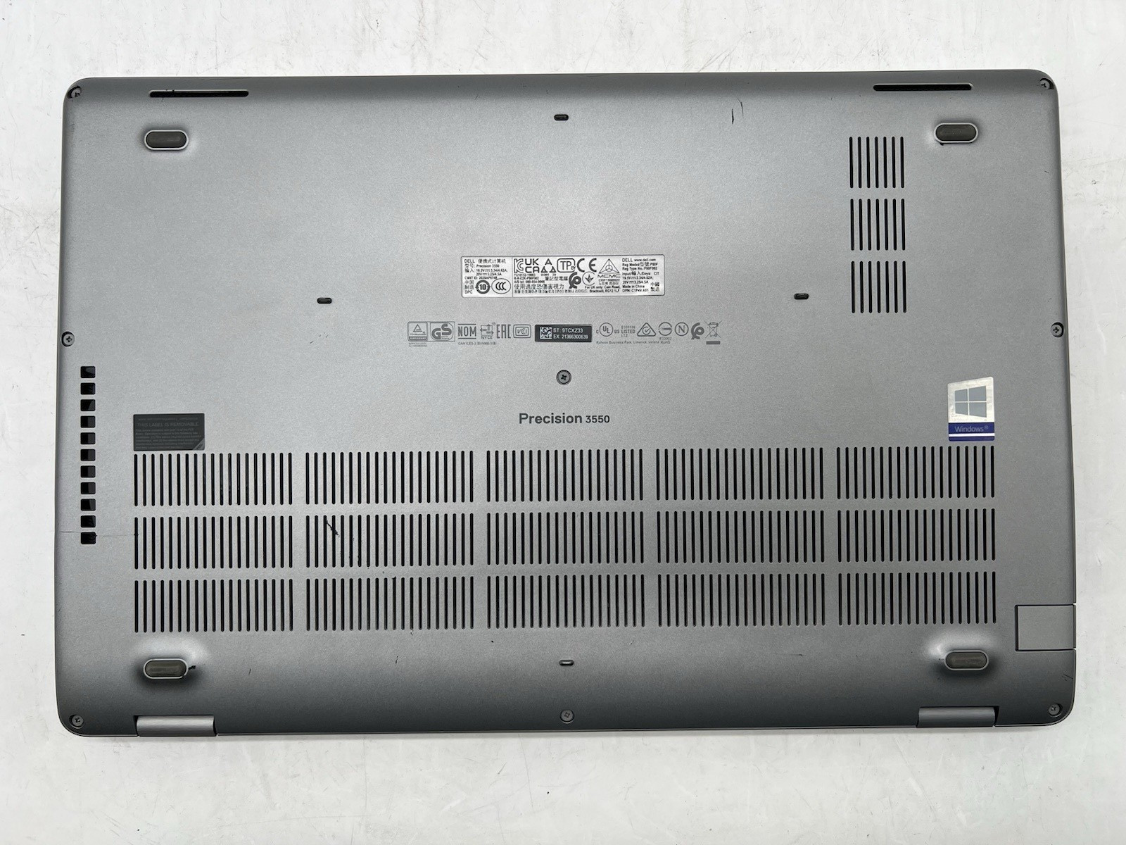 Dell Precision 3550, i7-10510U CPU, @1.80GHz, 16GB RAM, 256GB NVMe-No OS/Charger