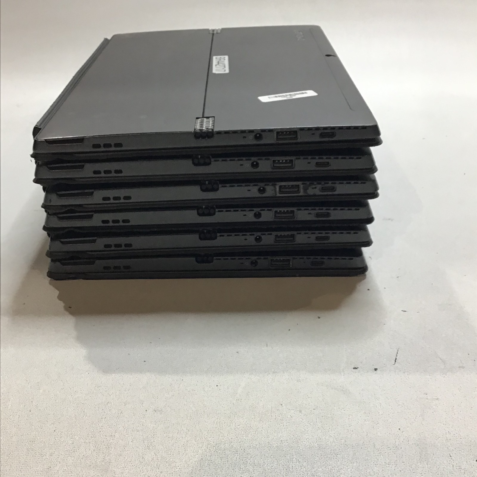 Lenovo MIIX 520 i5-8250U @1.60GHz | 256GB NVME | 8GB RAM | No OS | Lot of 6