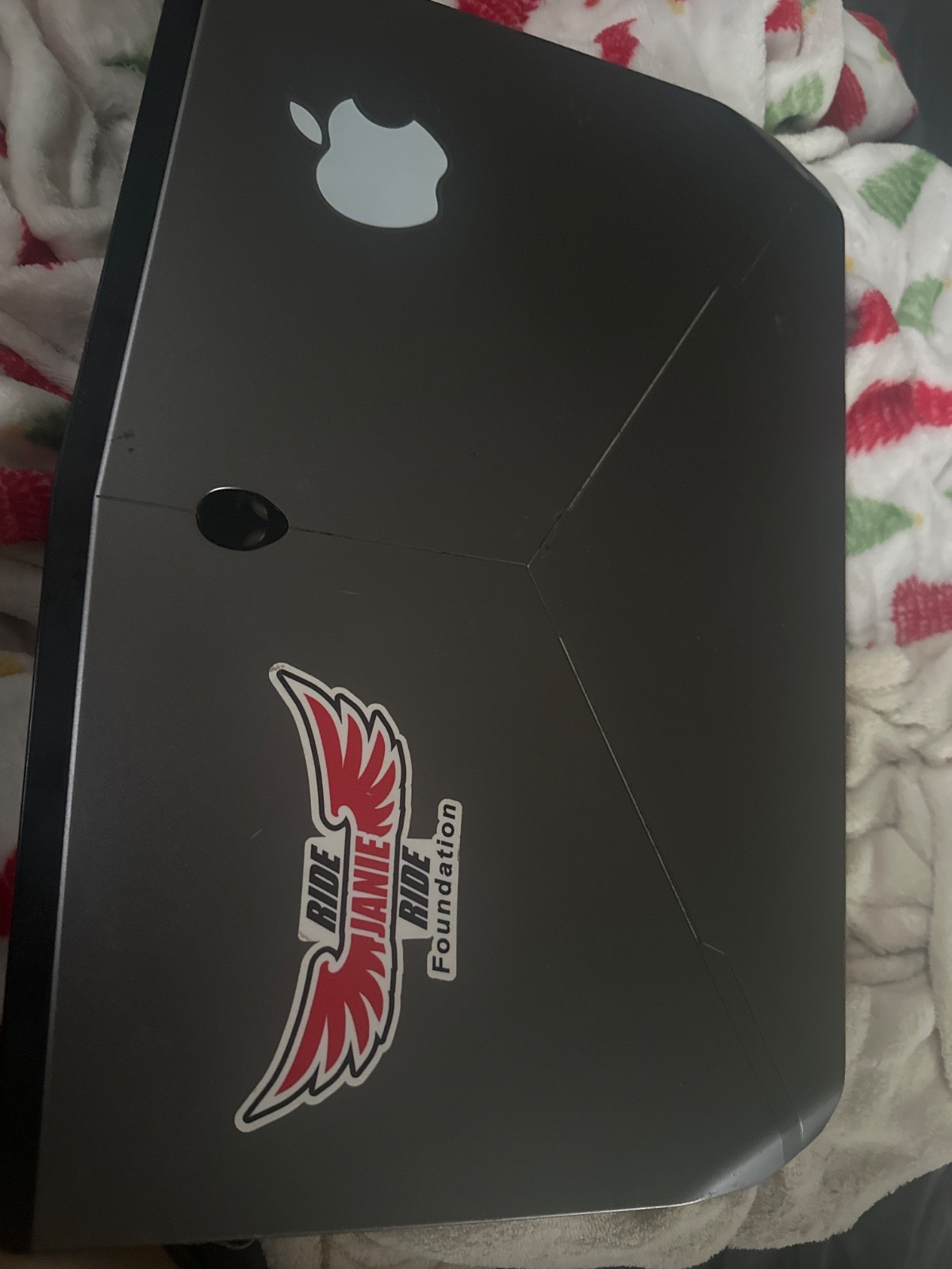 2016 1TB Alienware 15R2 laptop