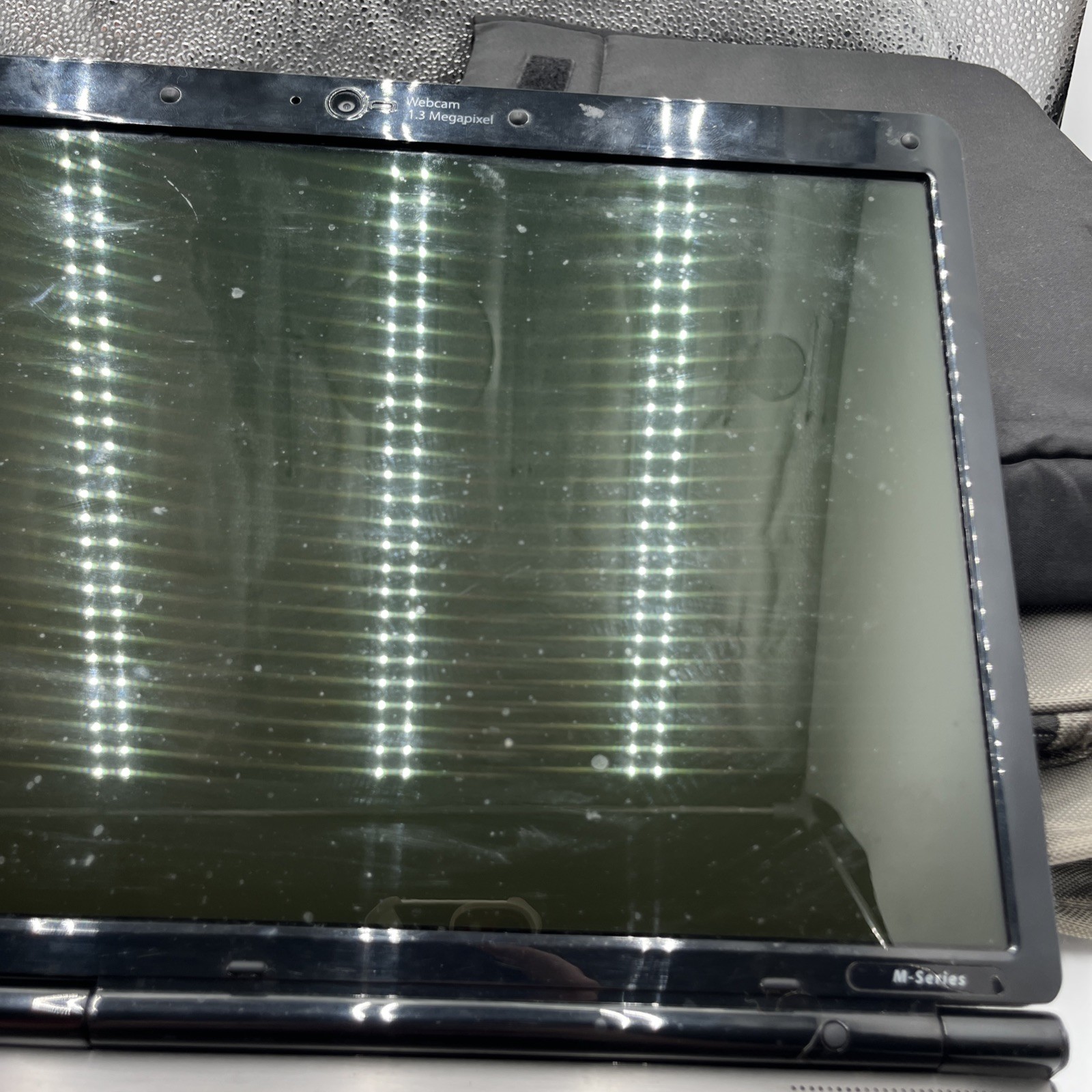 Laptop Gateway SA1 M Series DVD-RW With Solo Laptop Case *FOR PARTS READ*