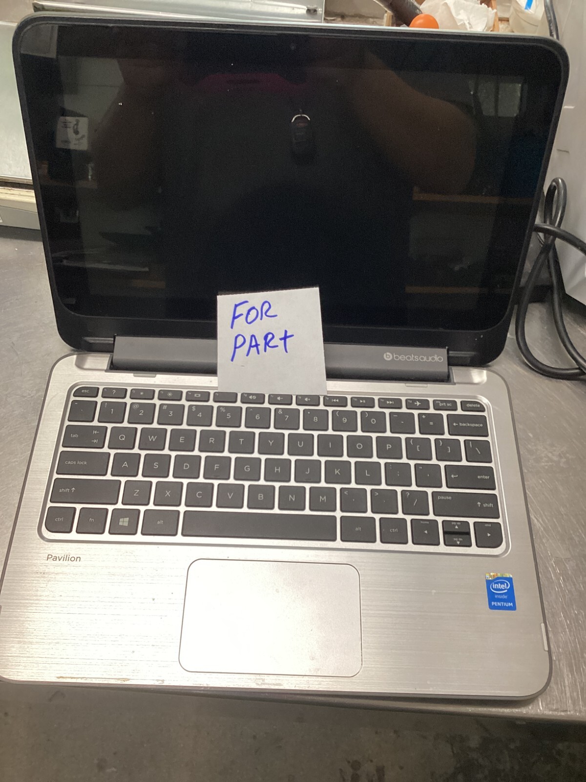 HP Pavilion X360 11-n010dx Laptop 11.6″ Intel Pentium Hard Disk Drive Windows 10