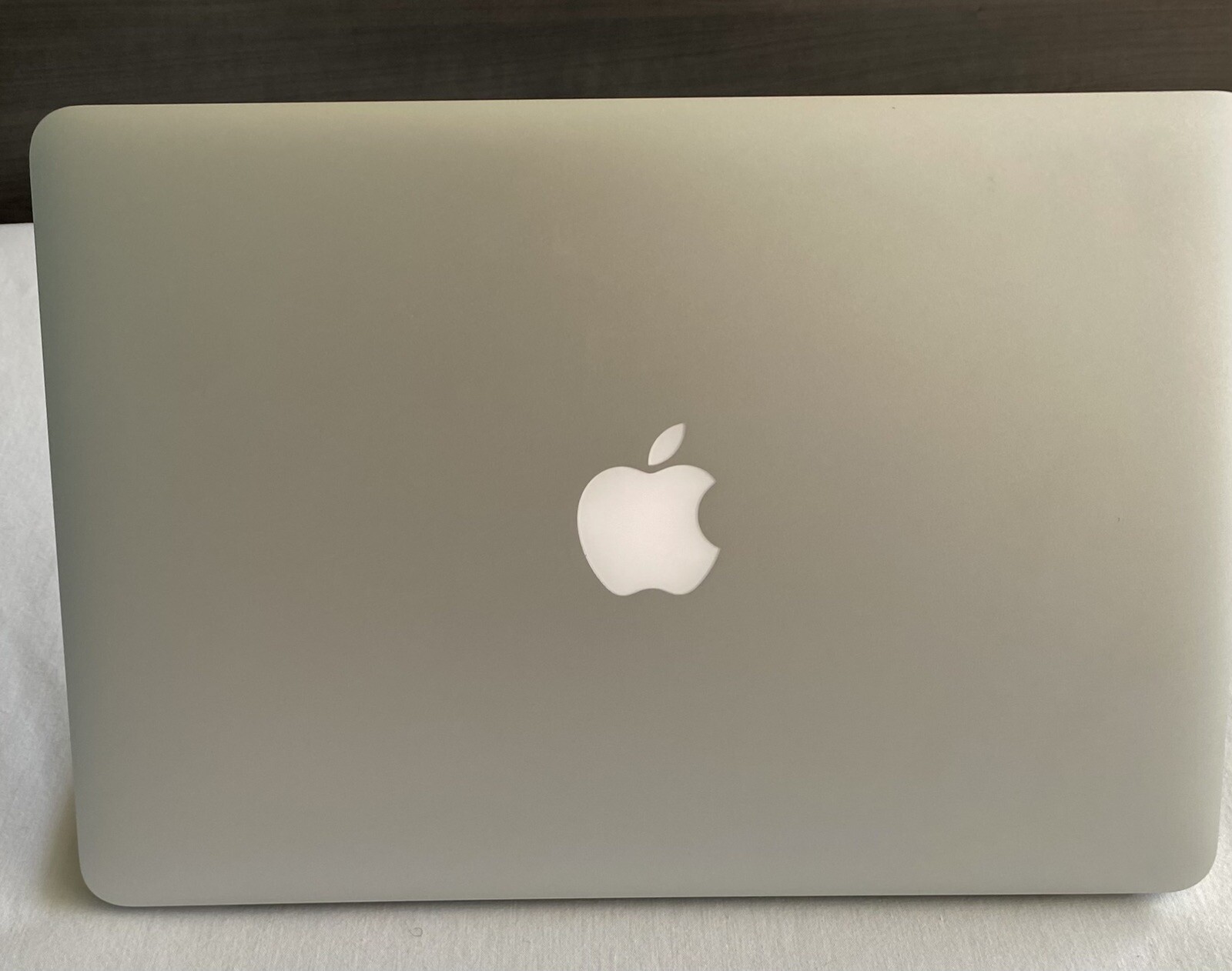 Apple MacBook Pro 13” Intel Core i5 2.7GHz – macOS 15.5 Sequoia