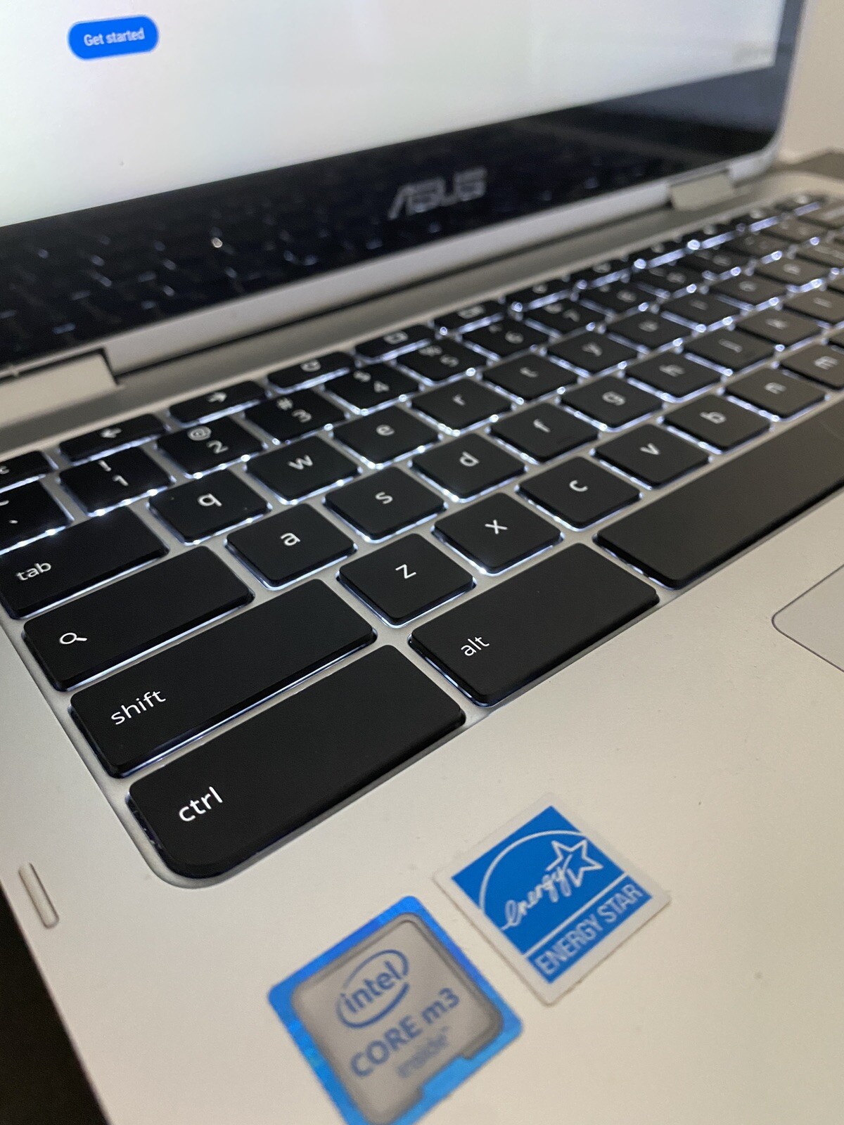 Used ASUS Chromebook Flip-C302 – 4GB RAM, 6th Generation Intel Core m3