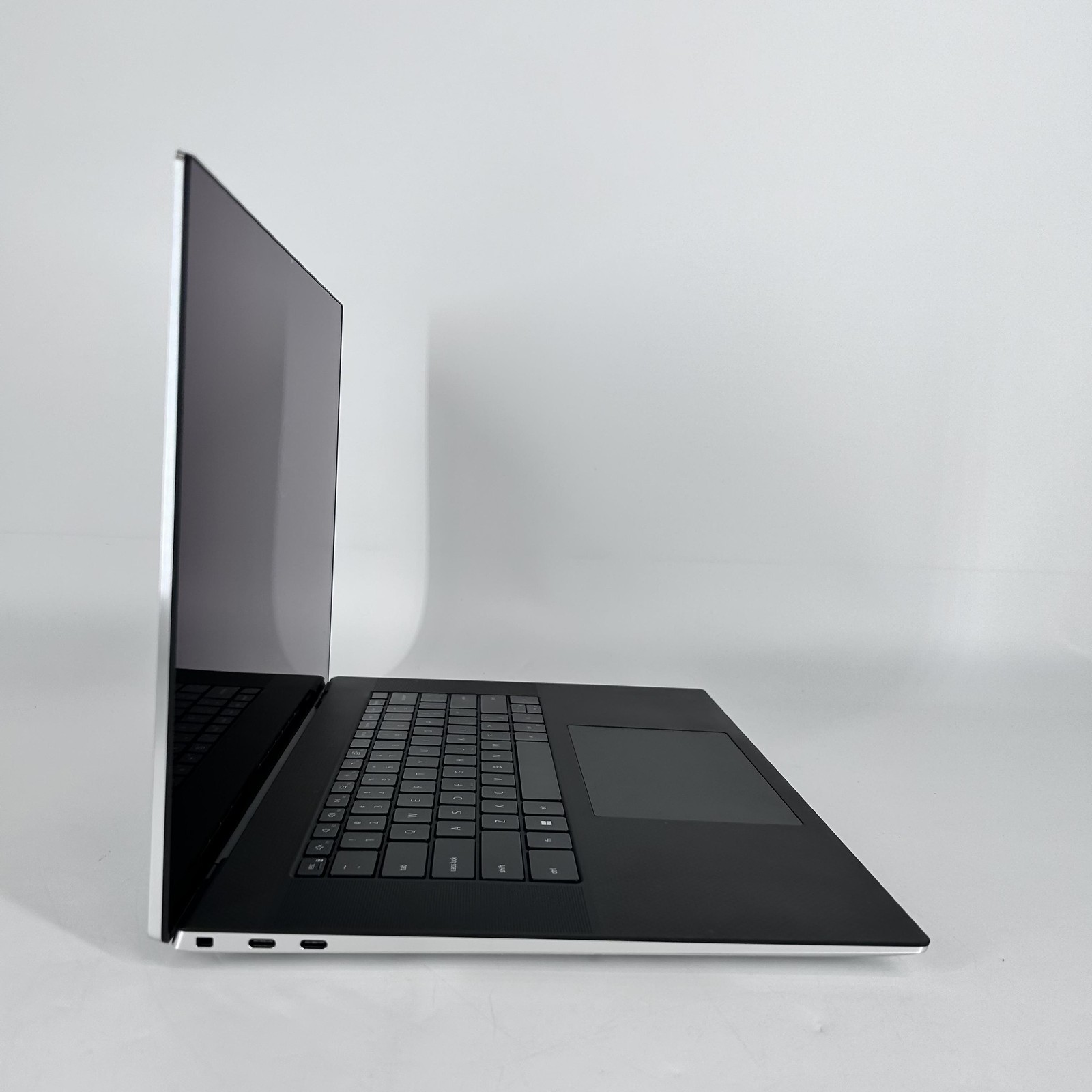 Dell XPS 17 9730 2023 Silver UHD+ TOUCH 2.6 GHz i9-13900H 64GB 2TB SSD RTX 4080